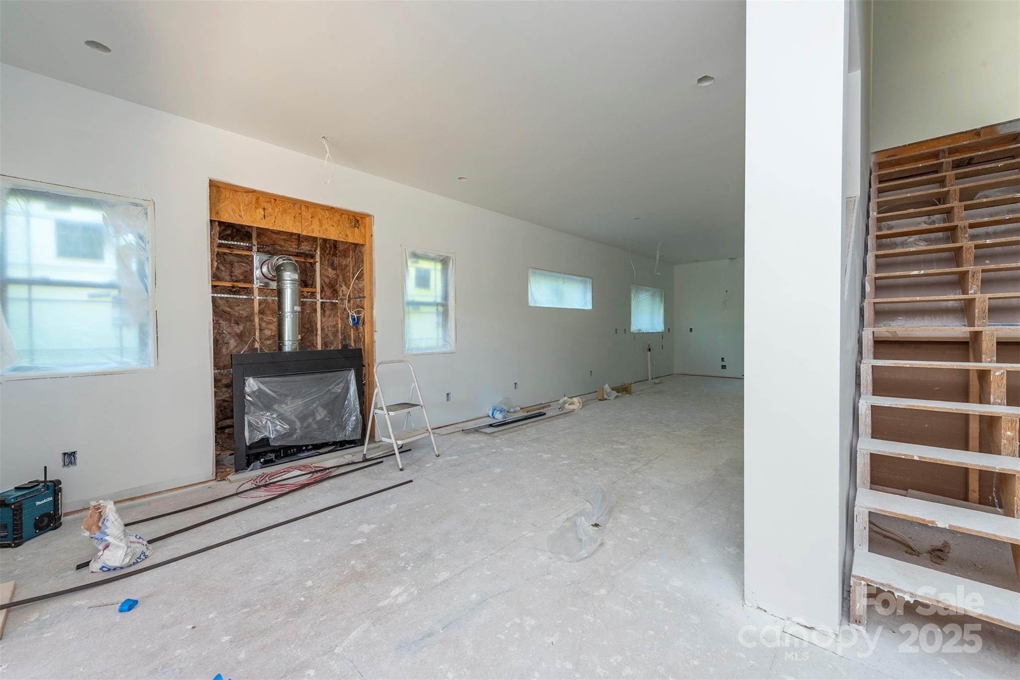 105 Bartram Way — Black Mountain