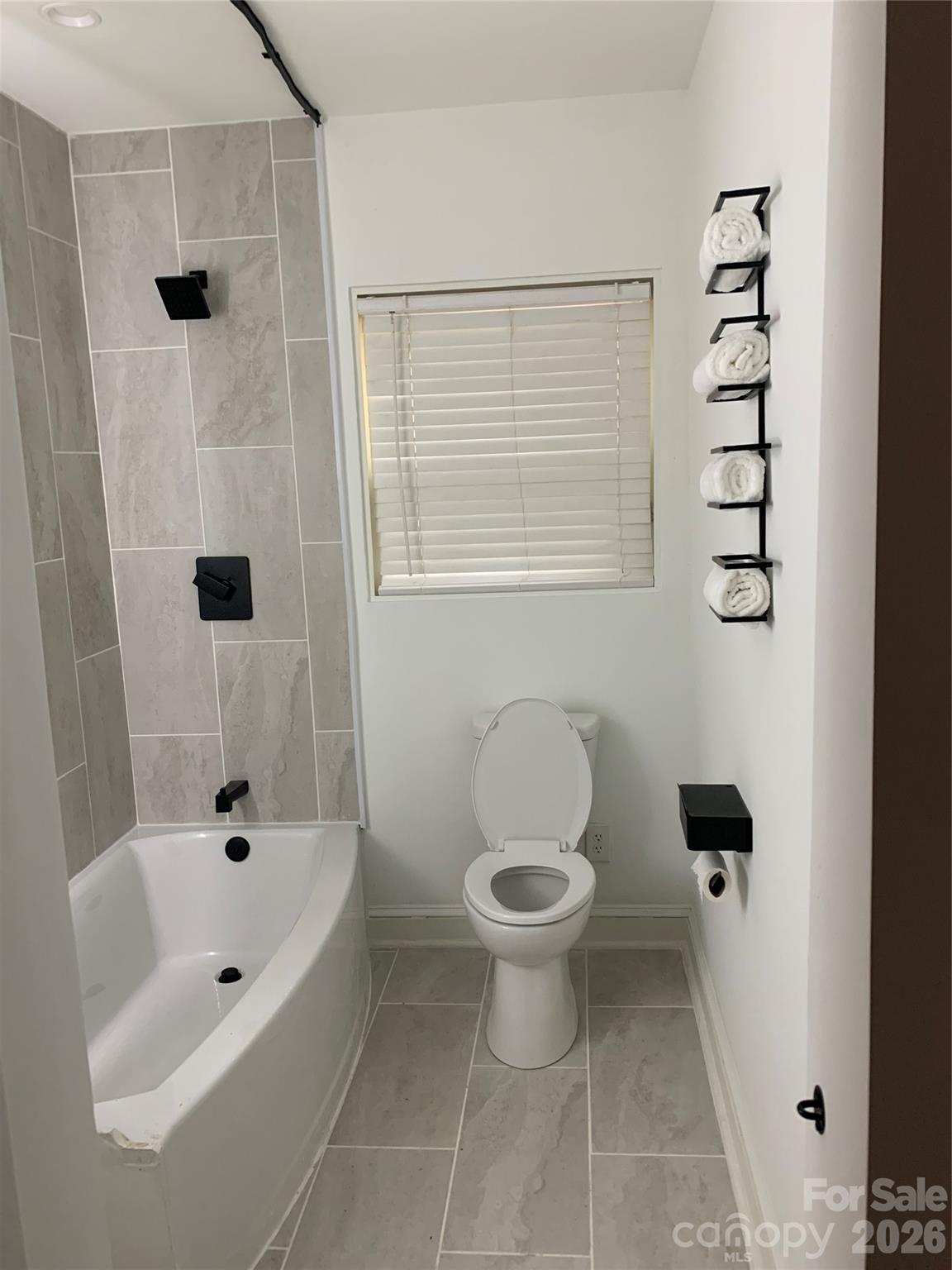 2524 Pickway Drive — Charlotte