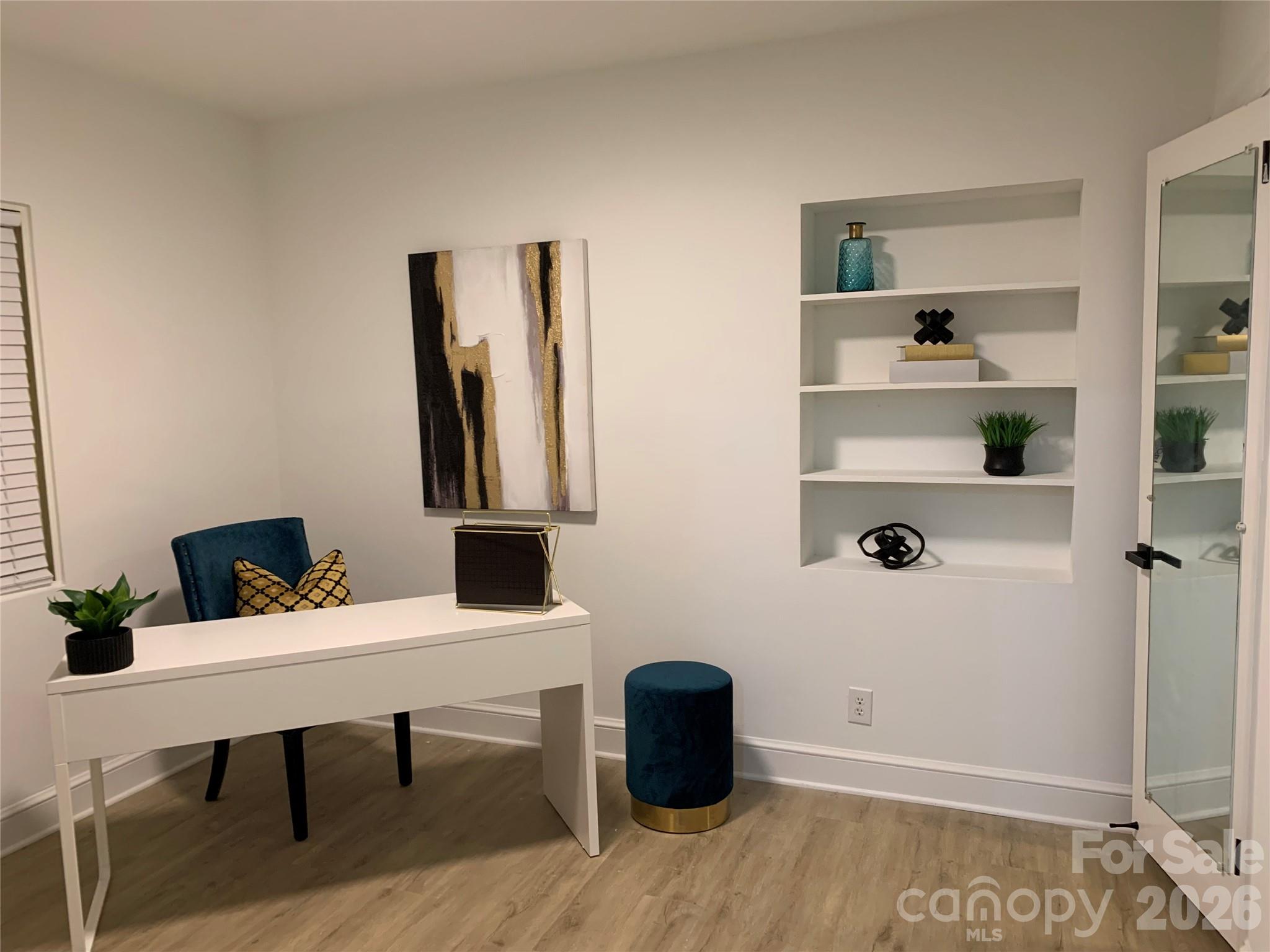 2524 Pickway Drive — Charlotte