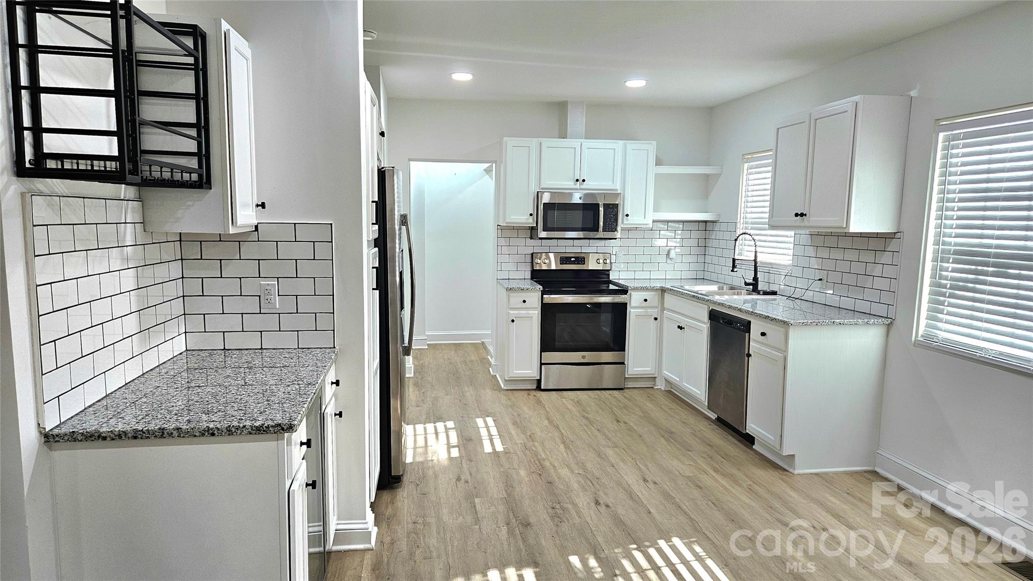 2524 Pickway Drive — Charlotte