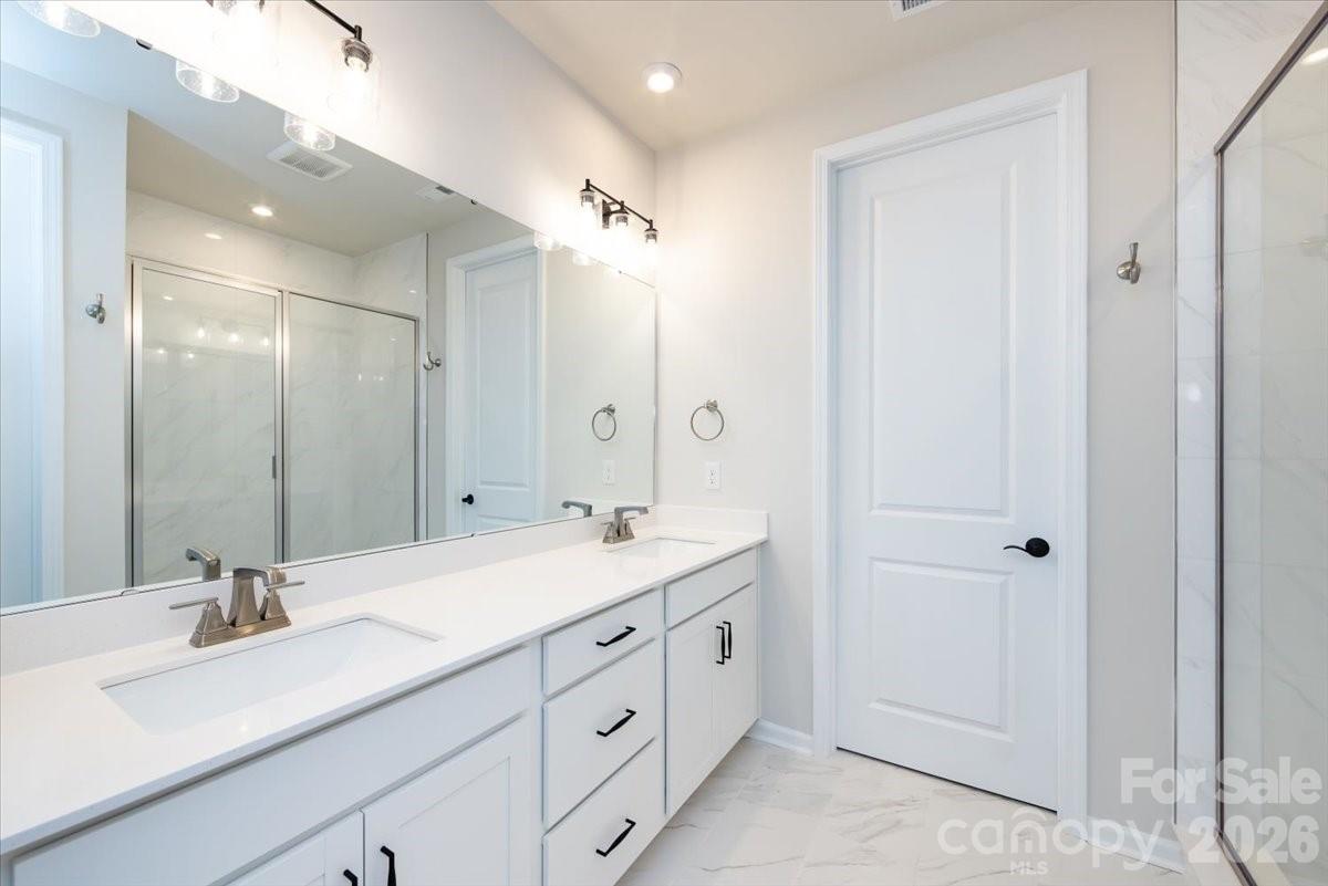3009 Circles End — Charlotte