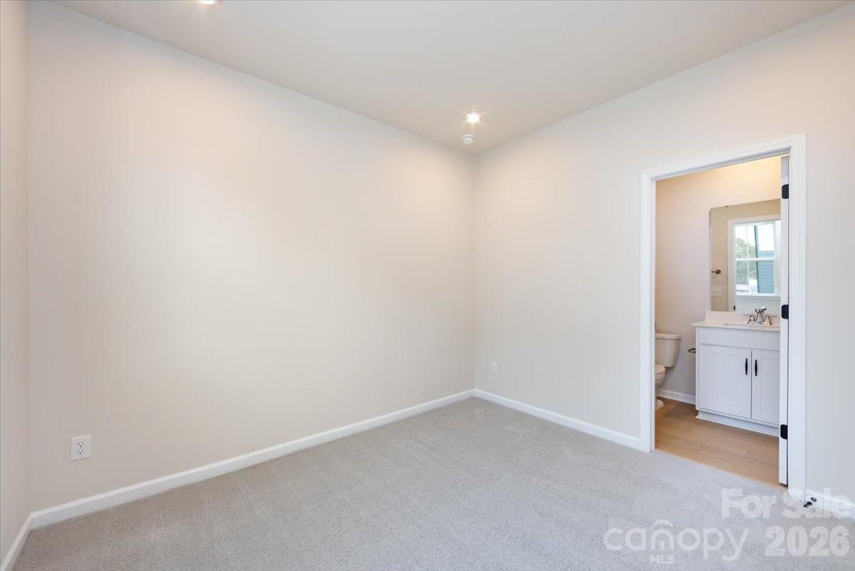 3009 Circles End — Charlotte