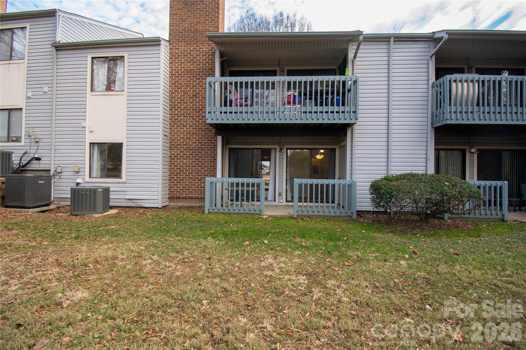 11042 Harrowfield Road — Charlotte