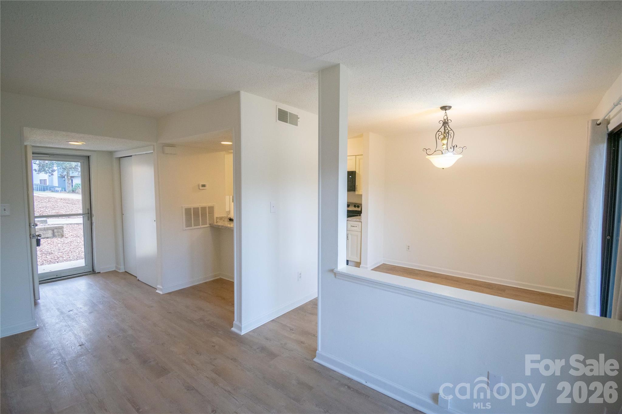 11042 Harrowfield Road — Charlotte