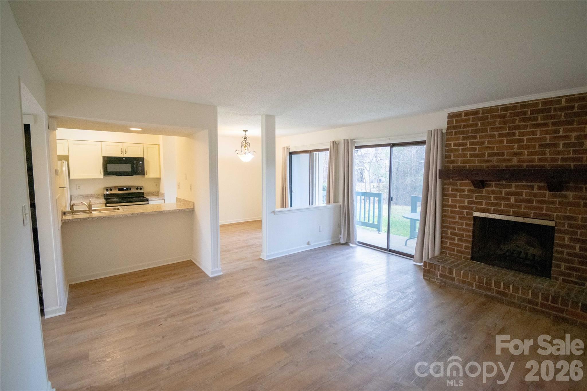 11042 Harrowfield Road — Charlotte