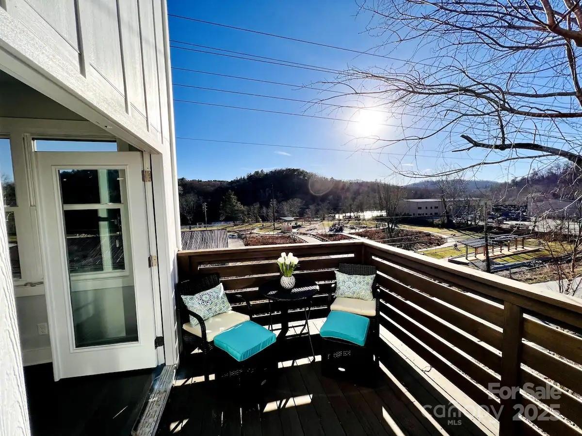 1057 Riverside Drive — Asheville