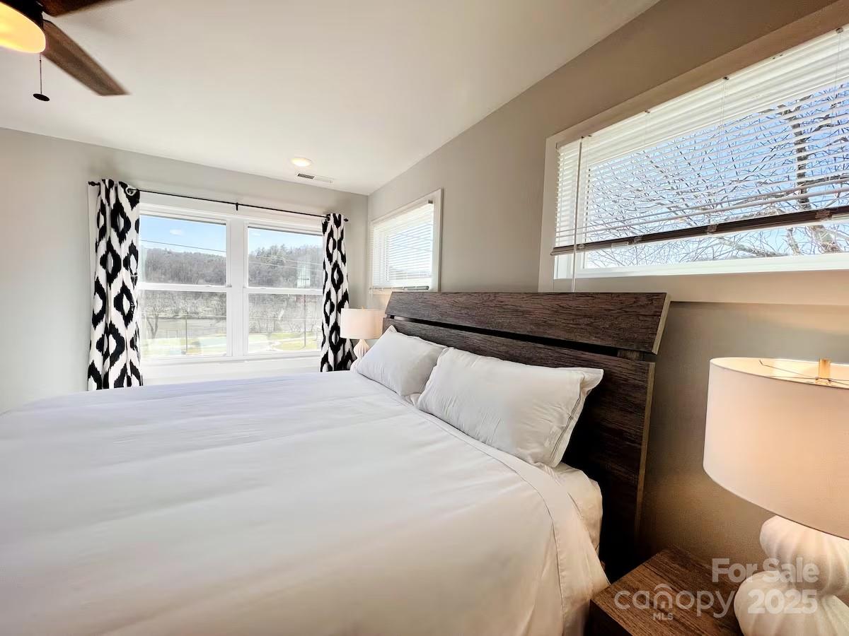 1057 Riverside Drive — Asheville