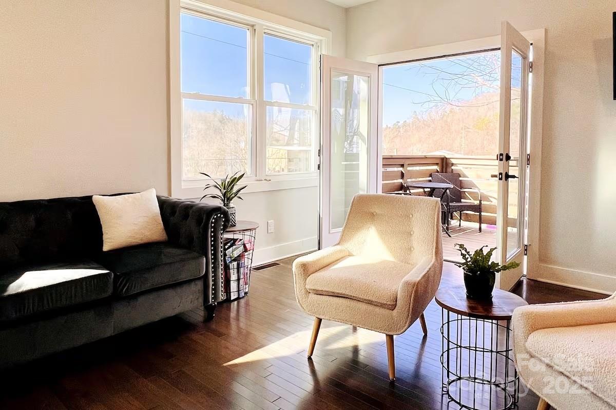 1057 Riverside Drive — Asheville