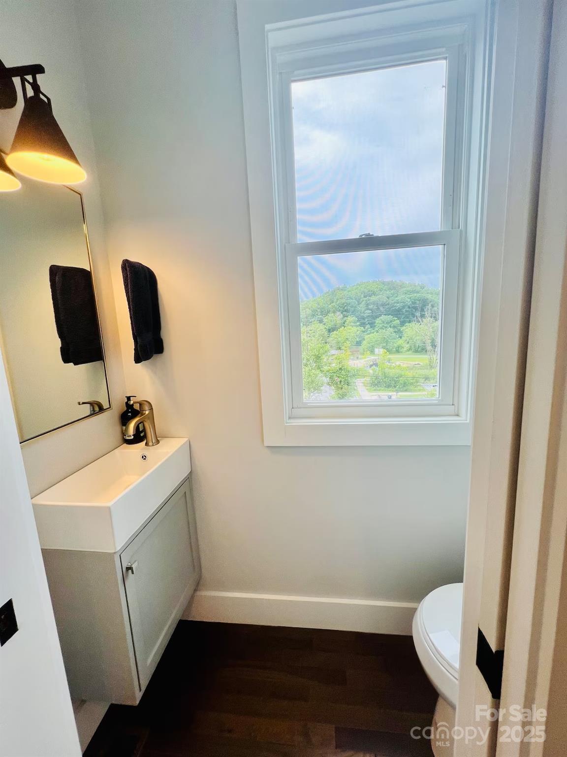 1061 Riverside Drive — Asheville