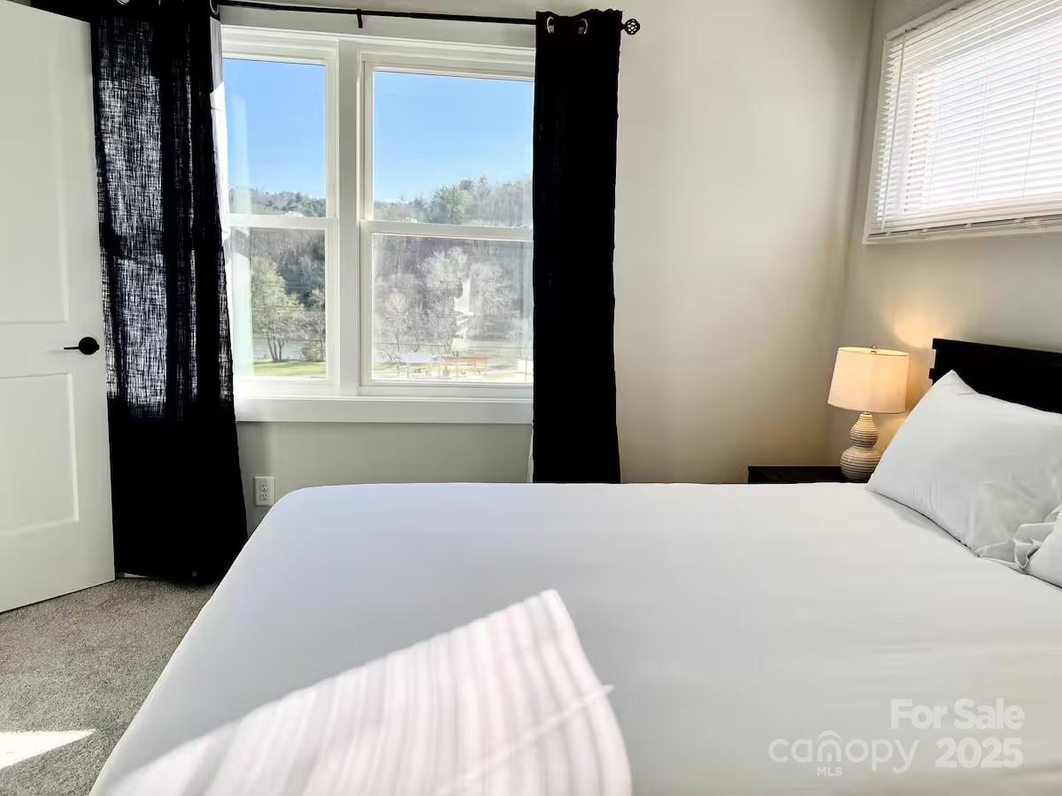 1061 Riverside Drive — Asheville
