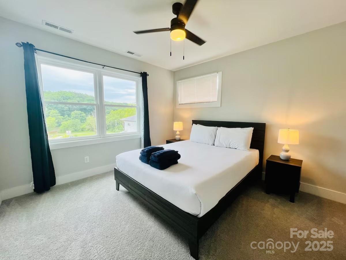 1061 Riverside Drive — Asheville