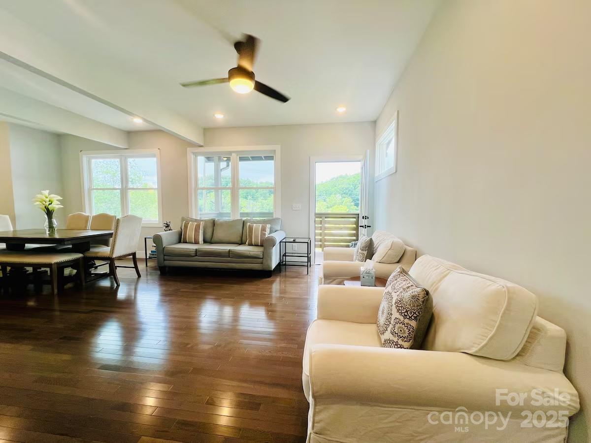 1061 Riverside Drive — Asheville