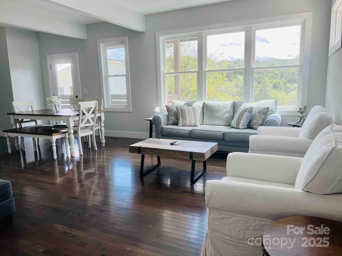 1061 Riverside Drive — Asheville