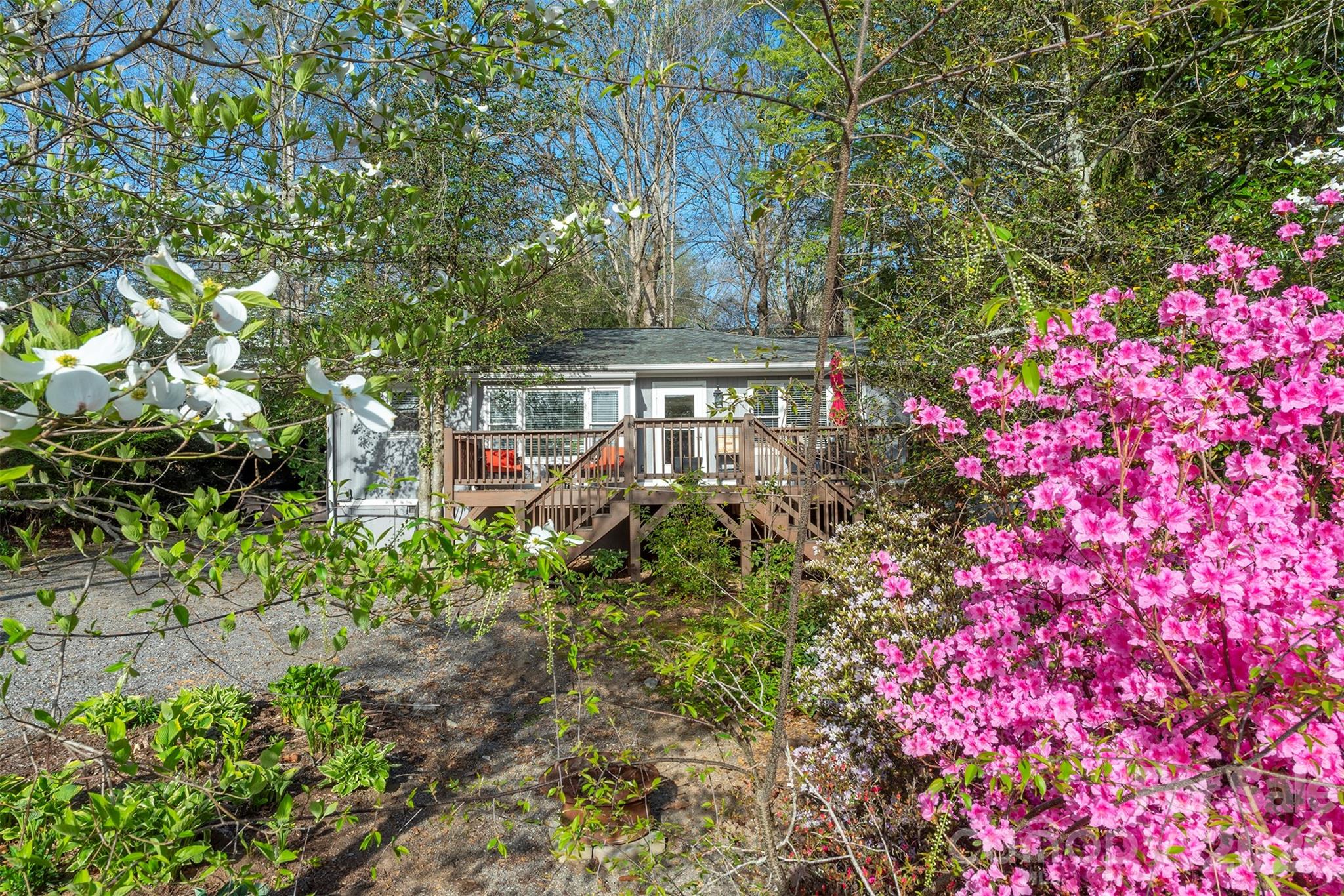 416 S Cherokee Avenue — Black Mountain