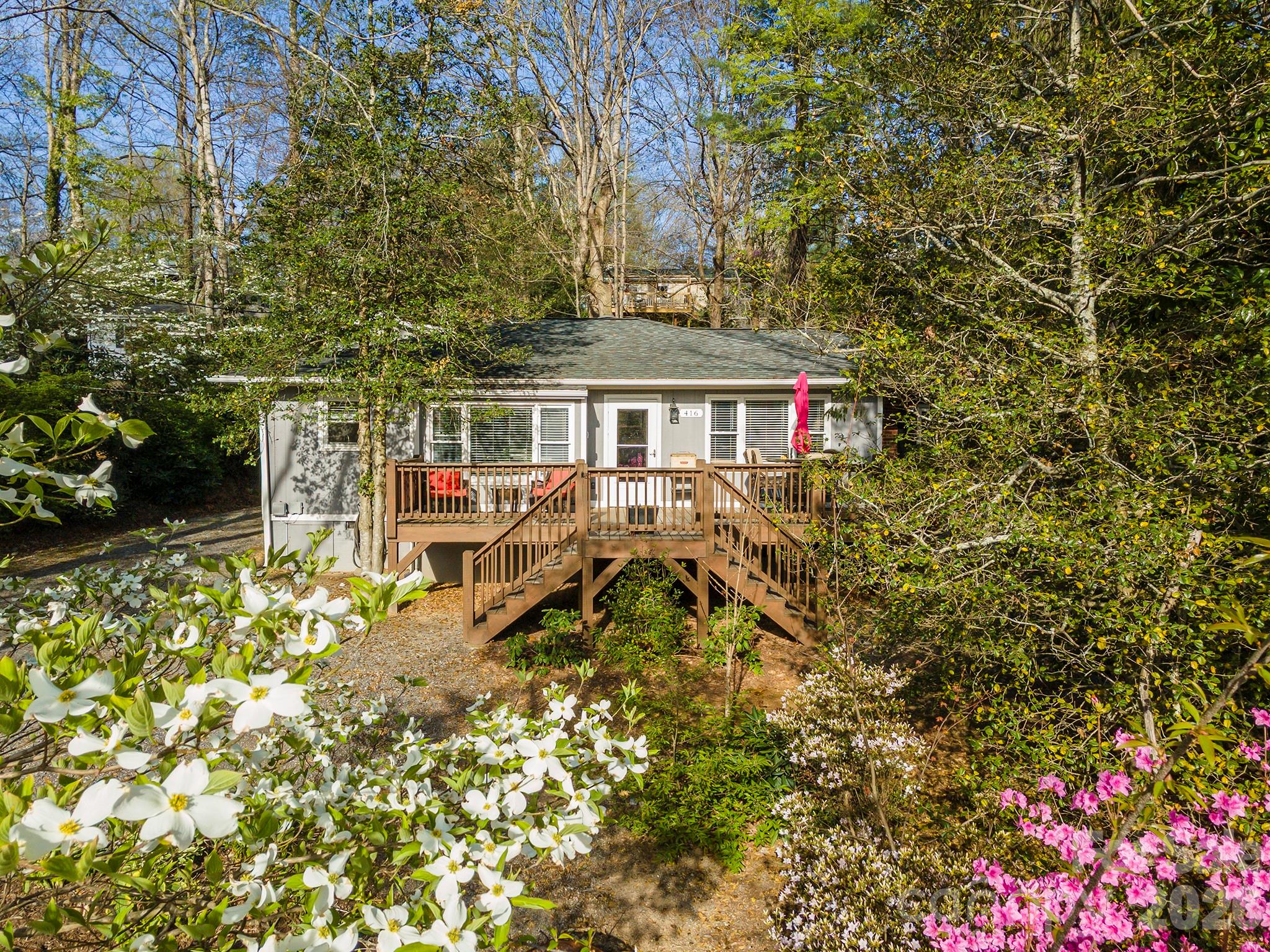 416 S Cherokee Avenue — Black Mountain