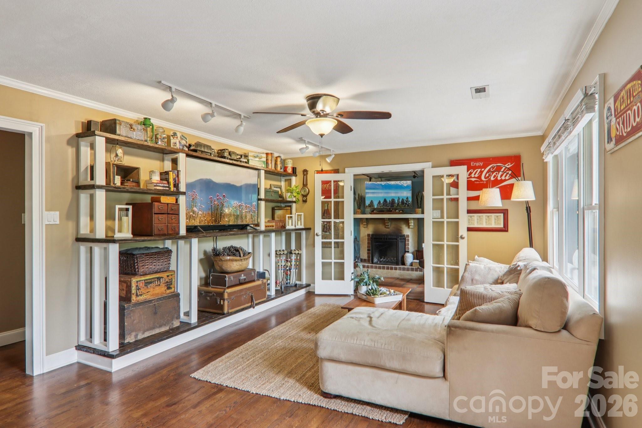 416 S Cherokee Avenue — Black Mountain