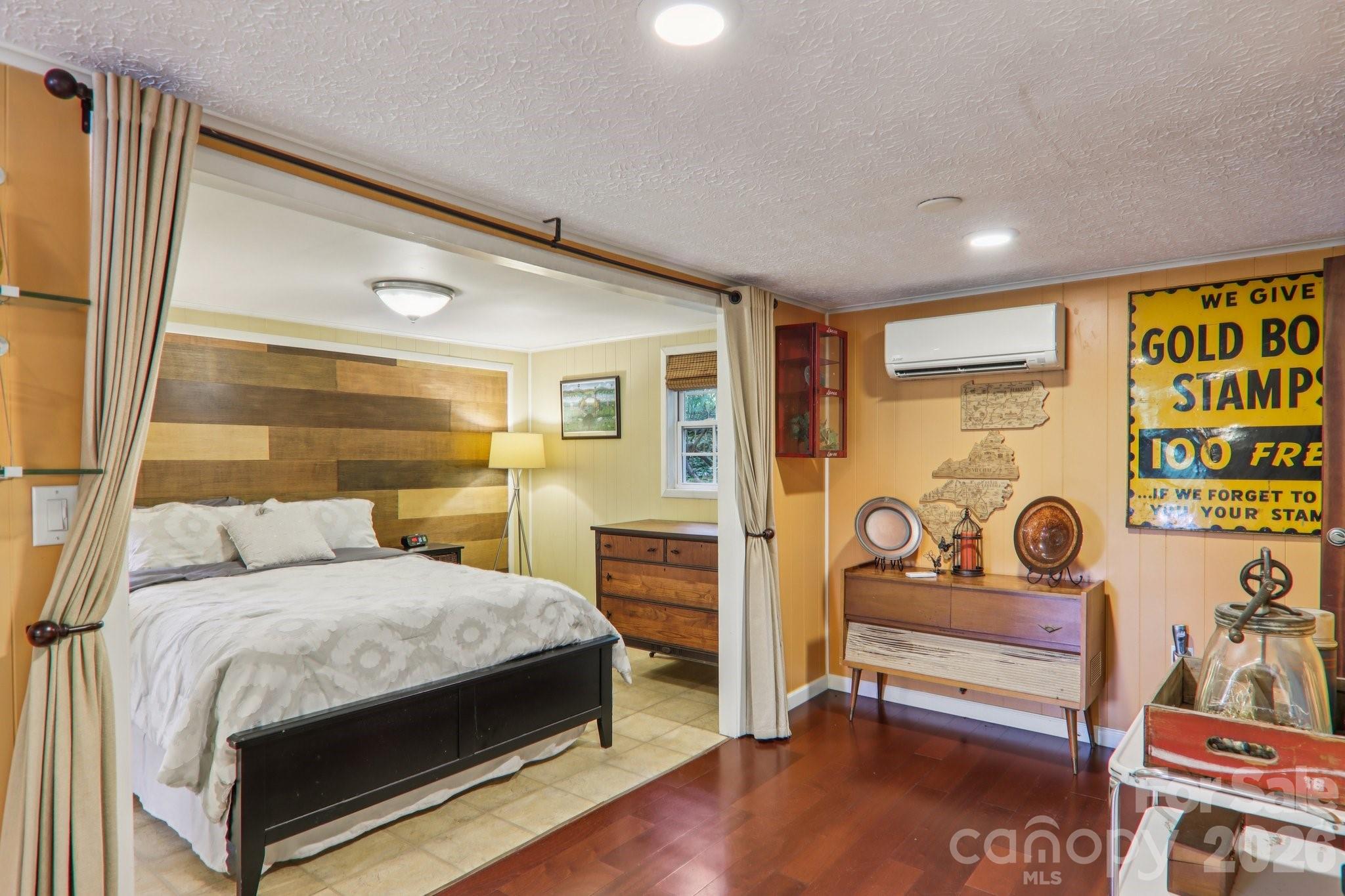 416 S Cherokee Avenue — Black Mountain