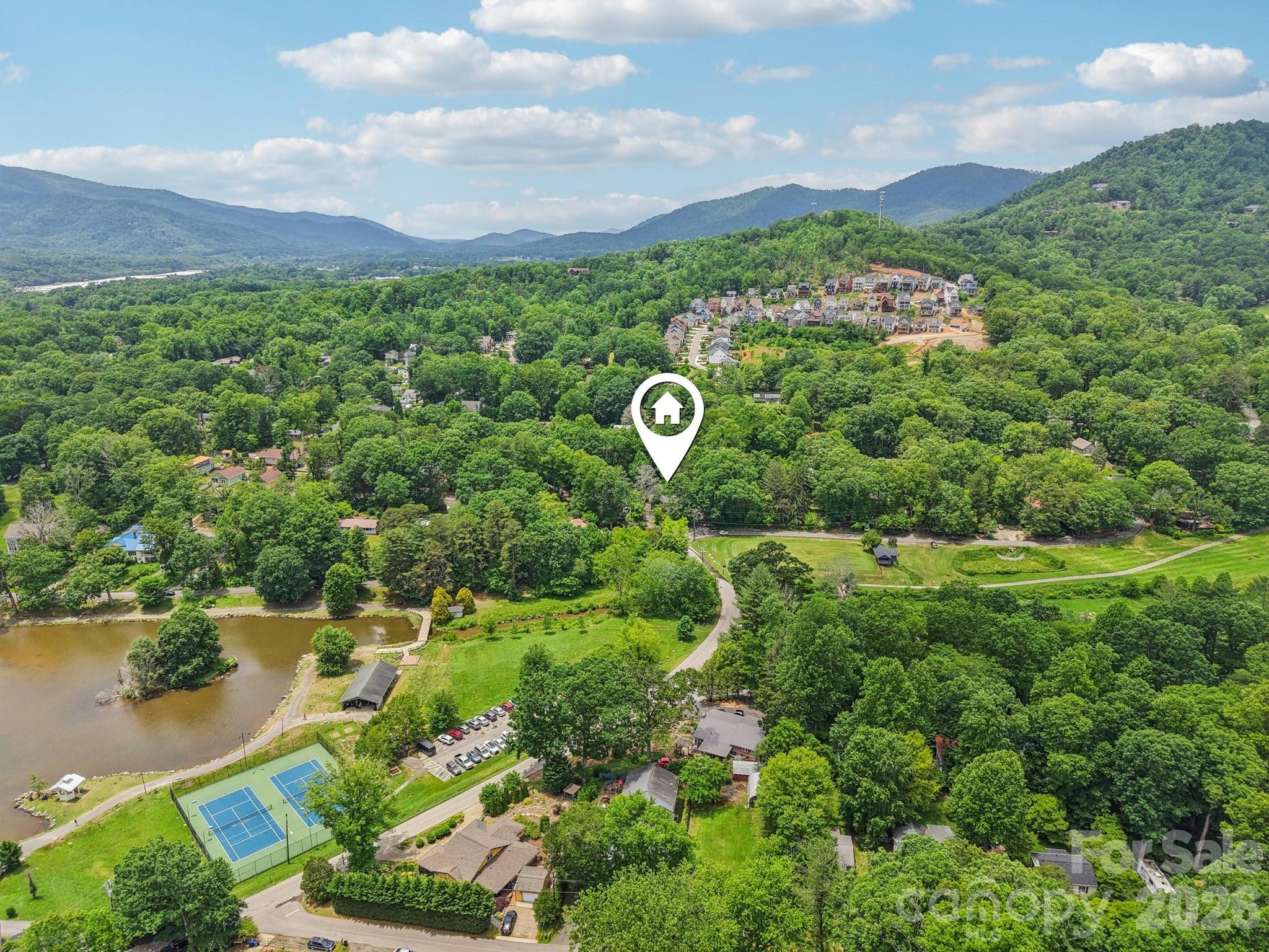 416 S Cherokee Avenue — Black Mountain