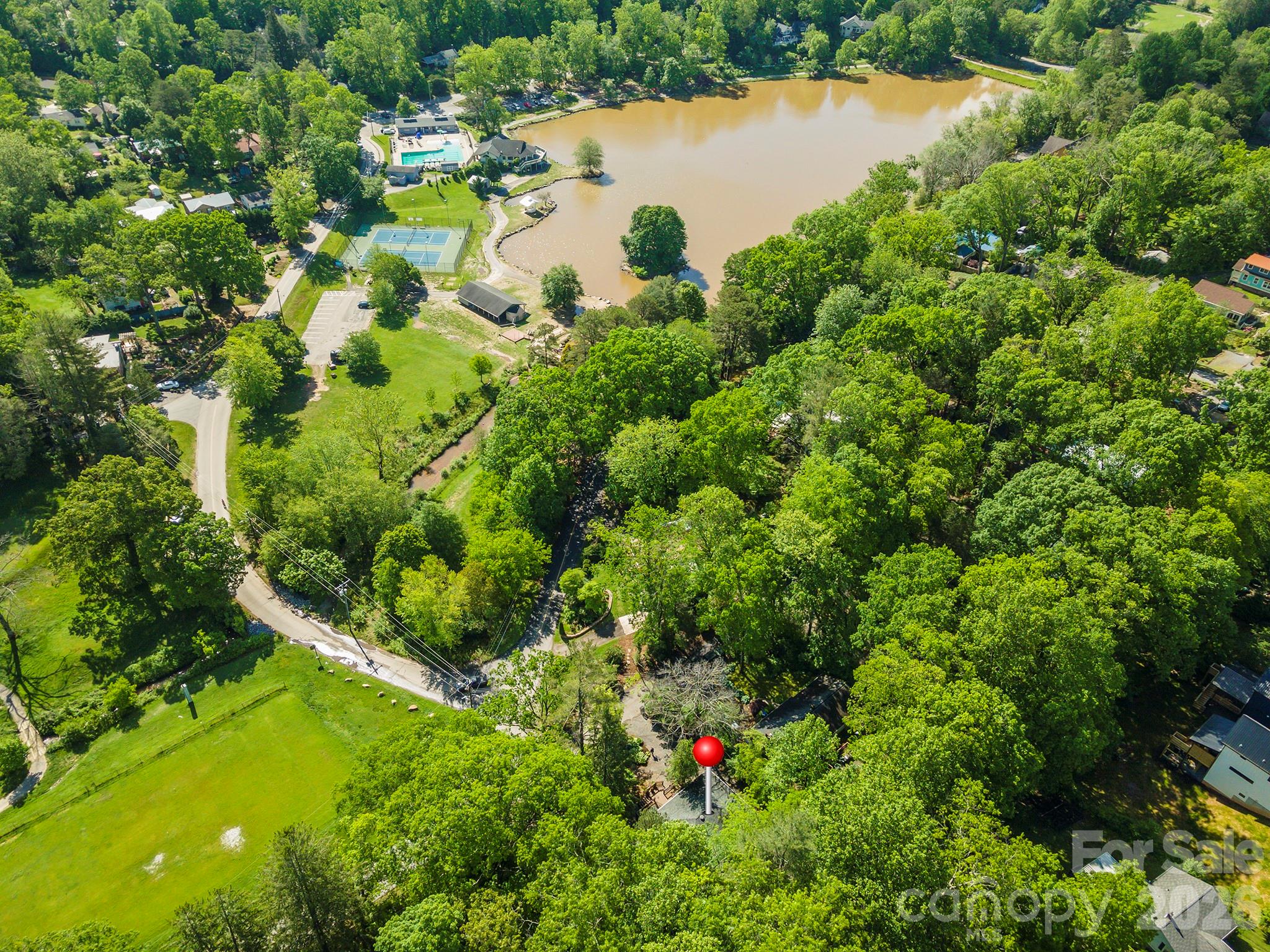 416 S Cherokee Avenue — Black Mountain