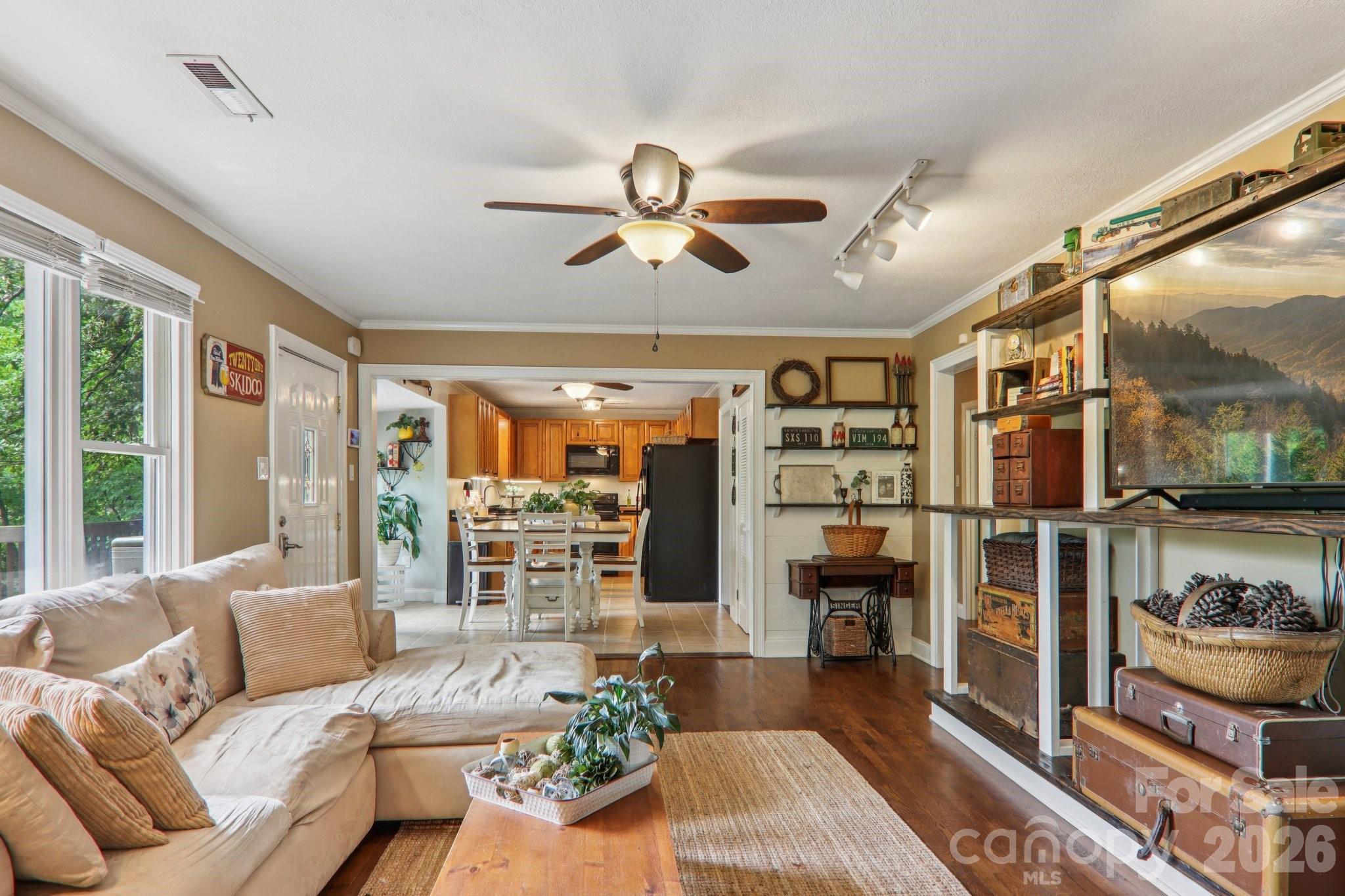416 S Cherokee Avenue — Black Mountain