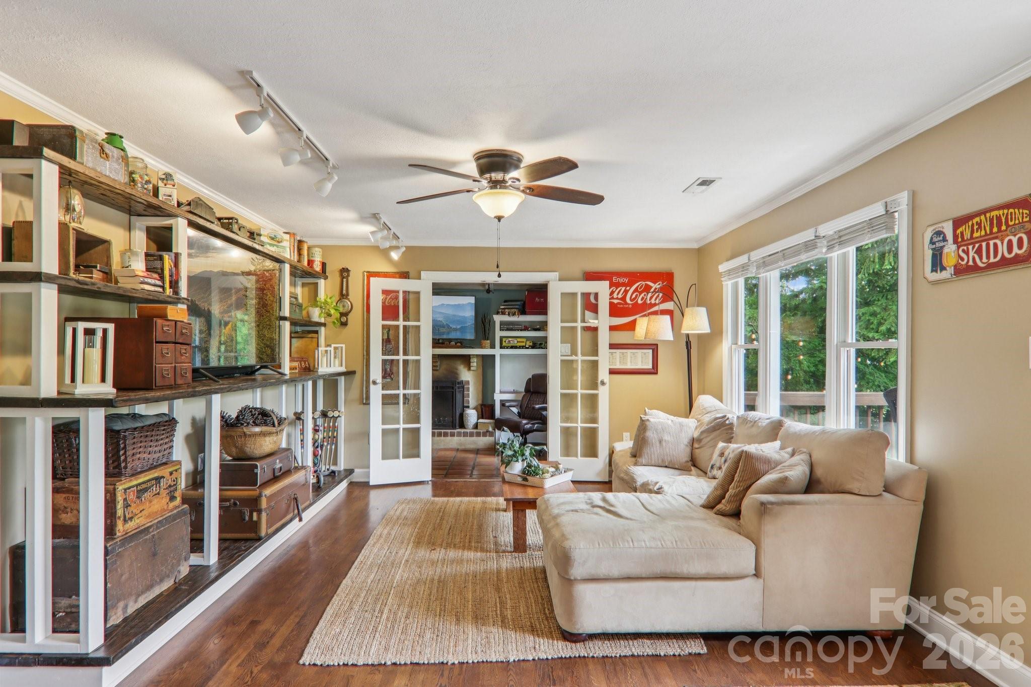 416 S Cherokee Avenue — Black Mountain
