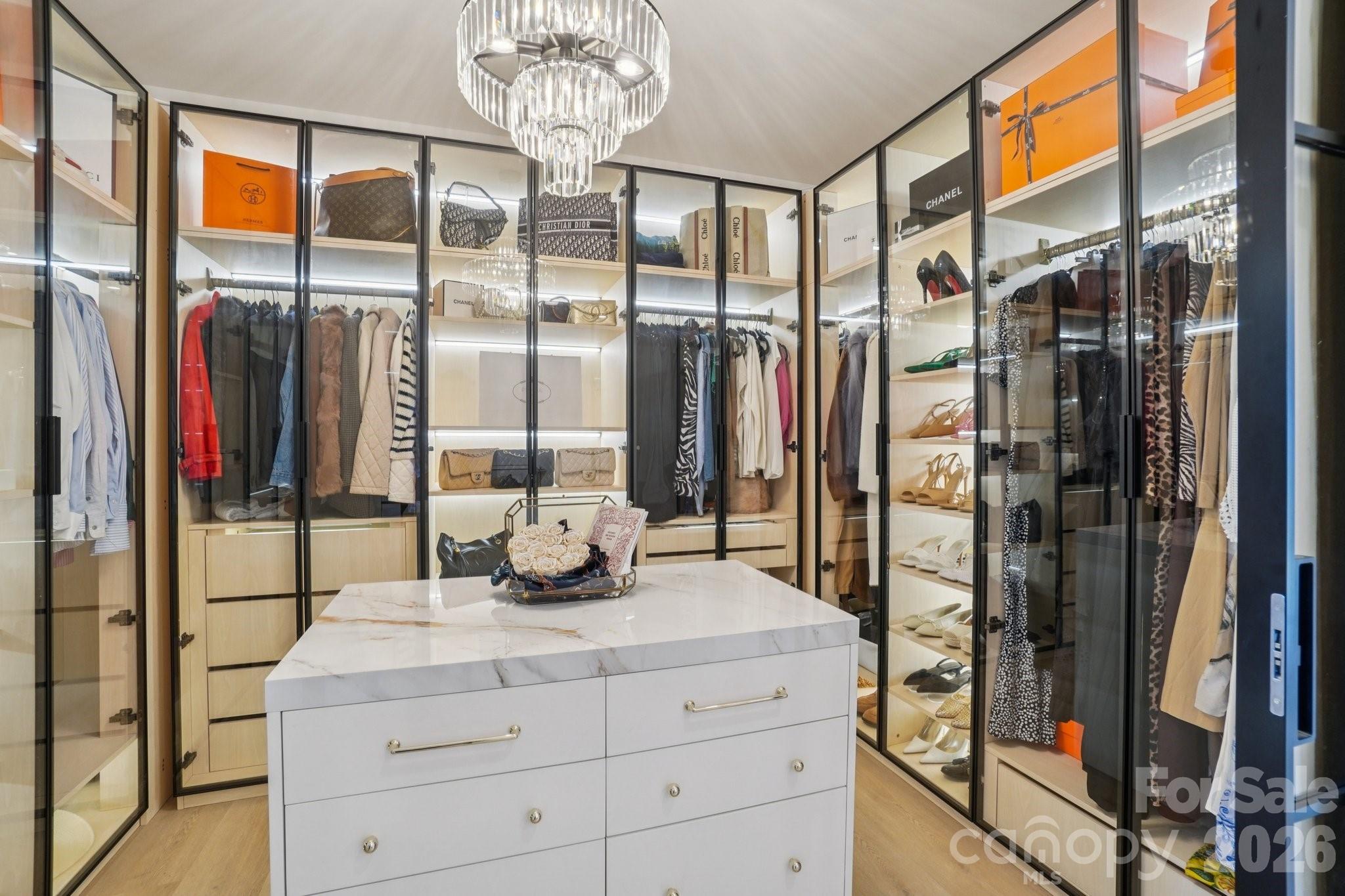 107 Lee Lane — Mars Hill