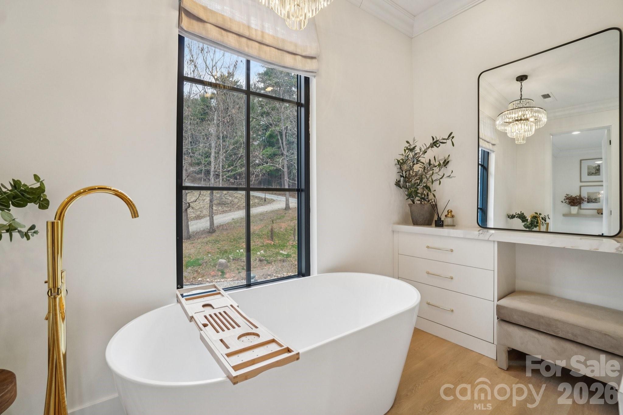107 Lee Lane — Mars Hill