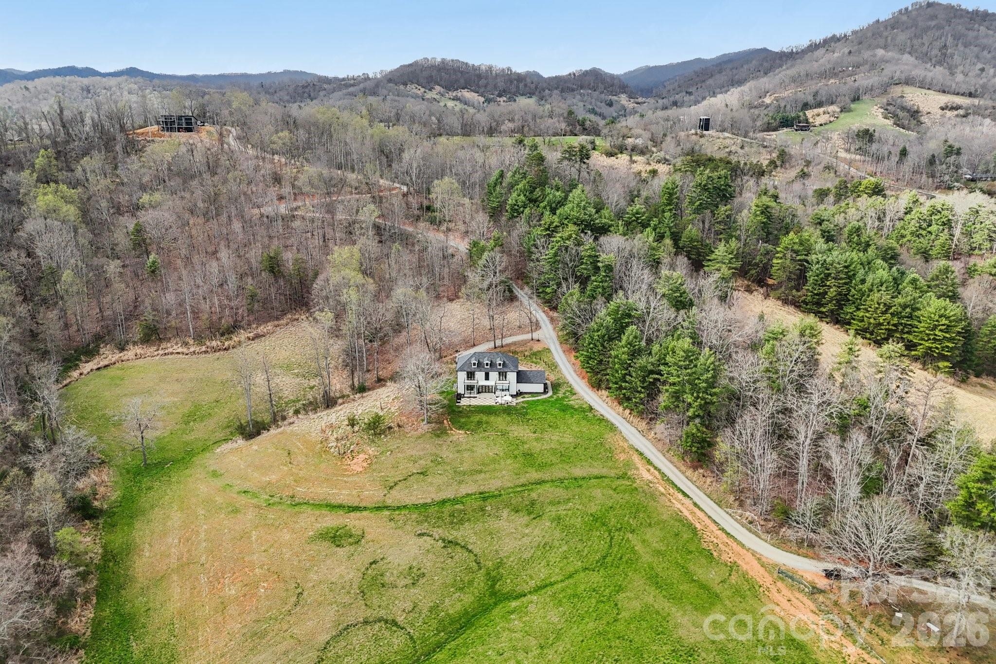 107 Lee Lane — Mars Hill