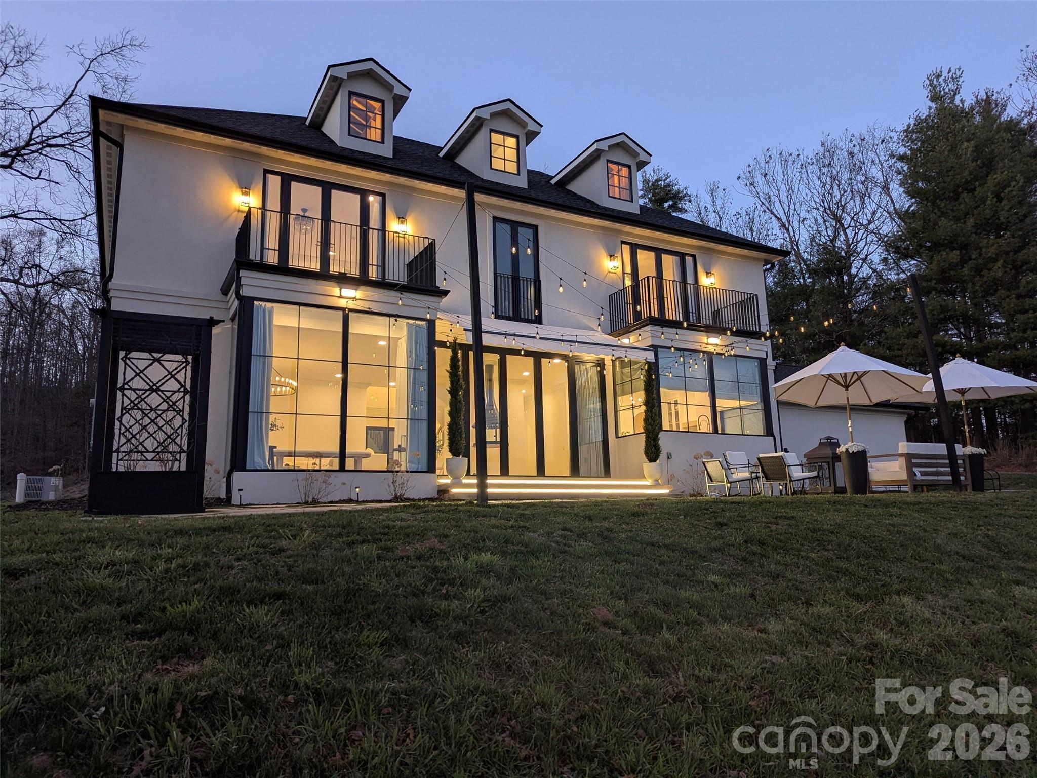 107 Lee Lane — Mars Hill
