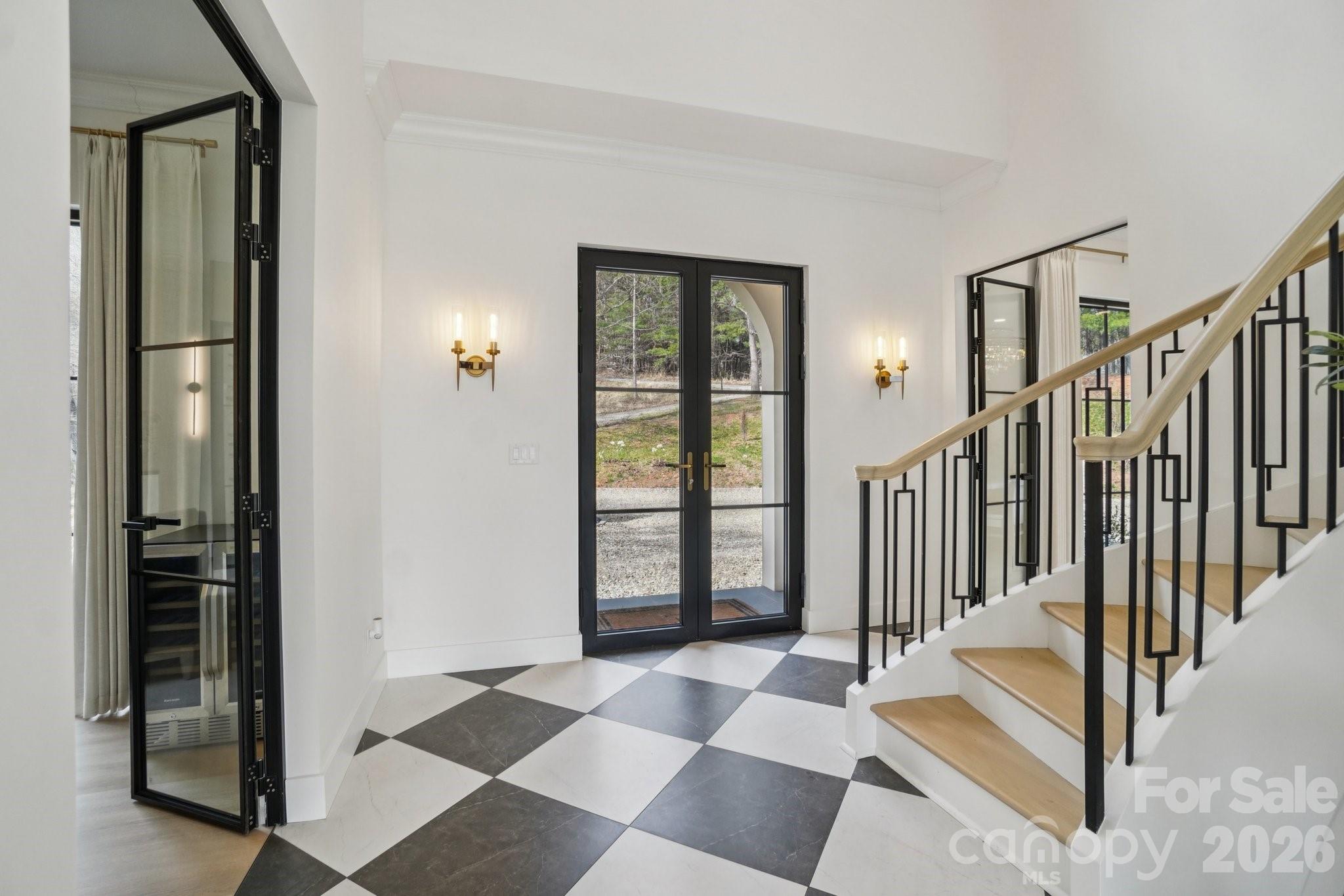 107 Lee Lane — Mars Hill