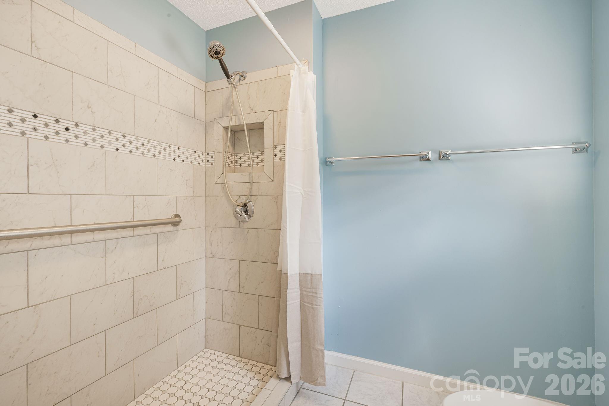 207 Christina Court — Asheville