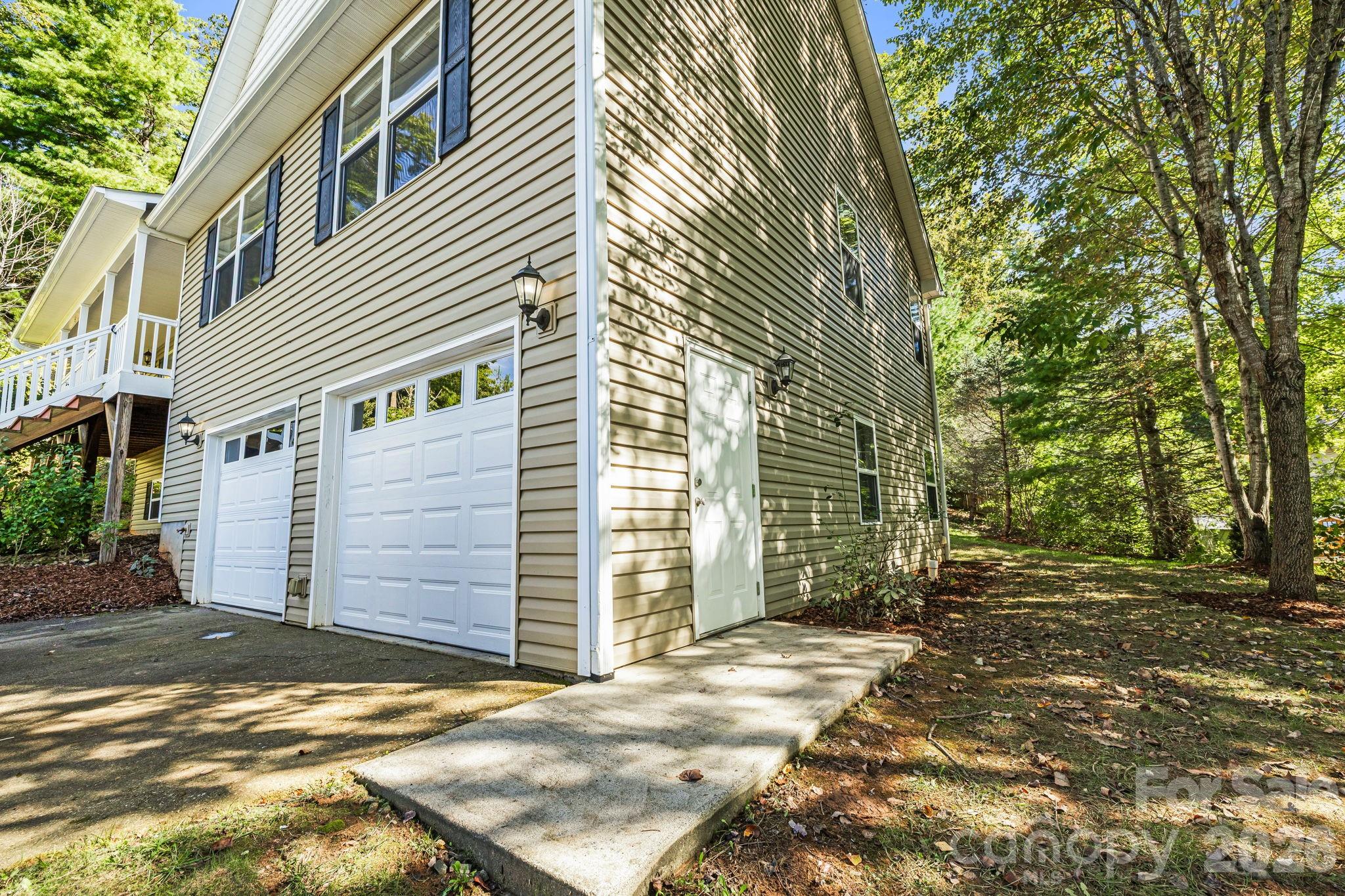 207 Christina Court — Asheville