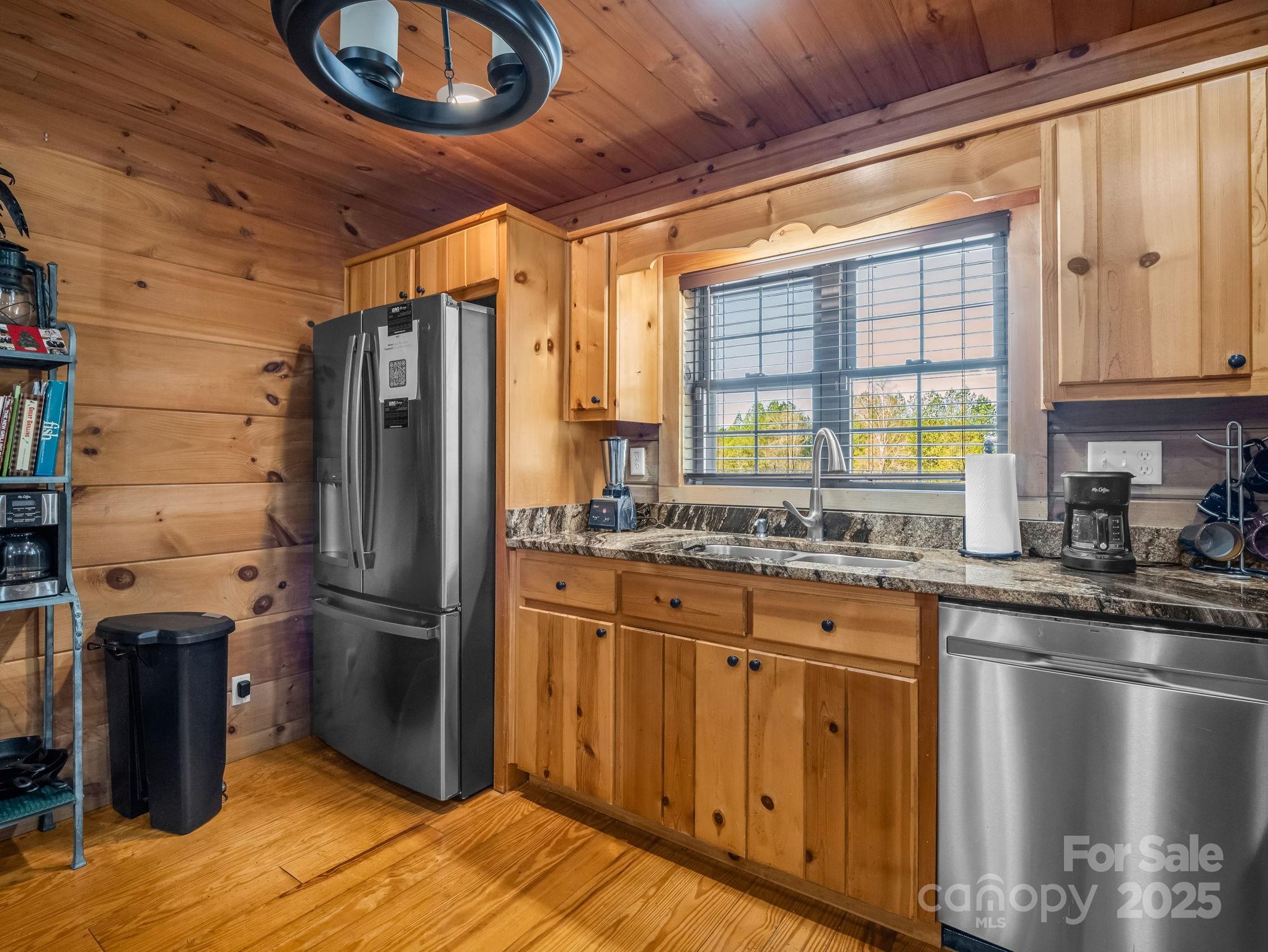 526 River Road — Rutherfordton