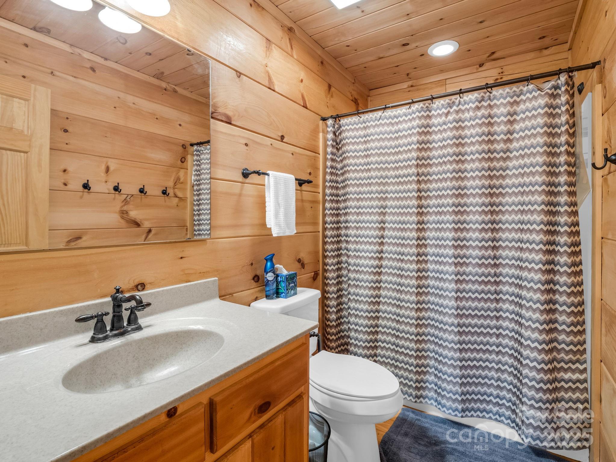 526 River Road — Rutherfordton