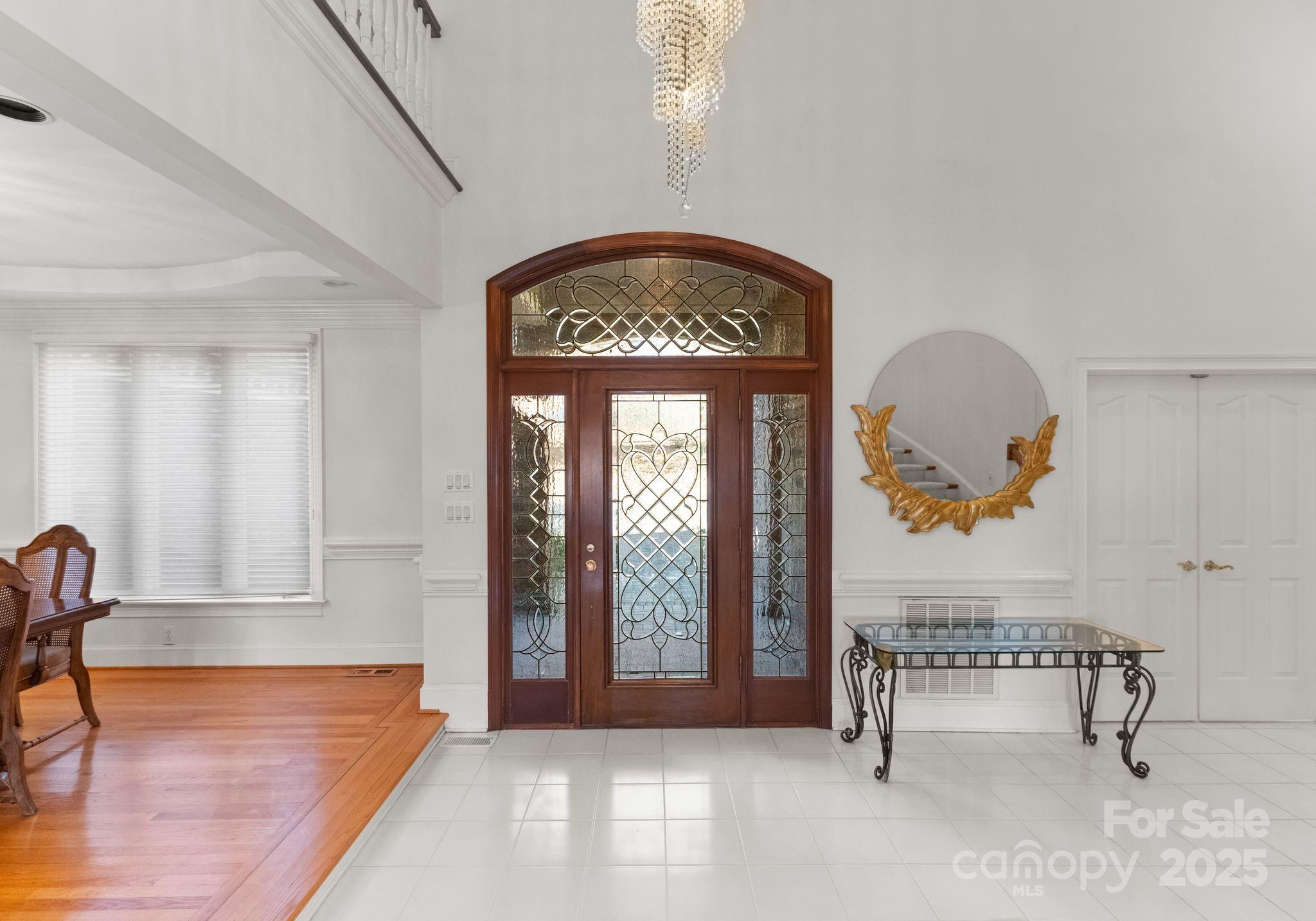 718 Eagle Point Court — Matthews
