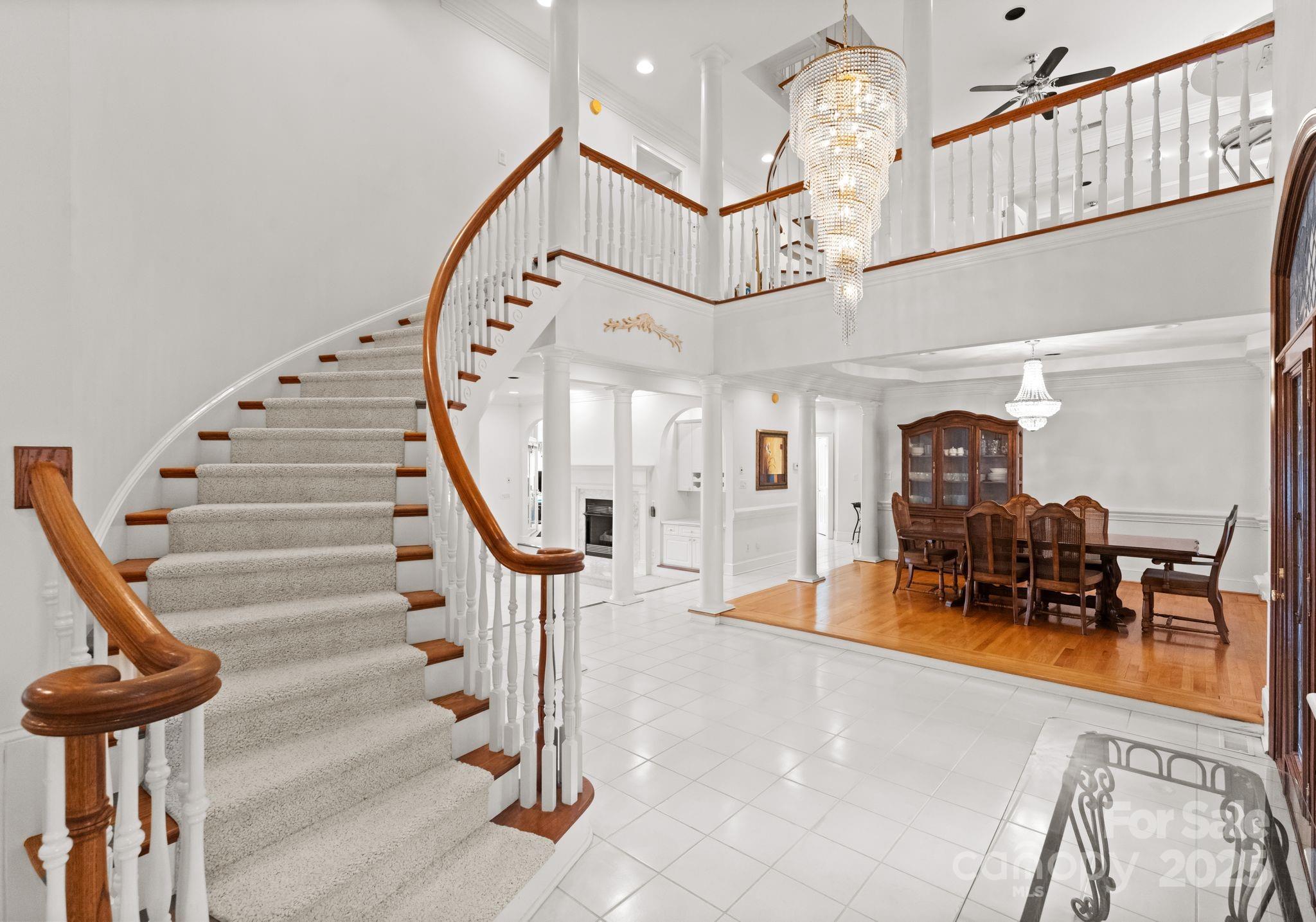 718 Eagle Point Court — Matthews