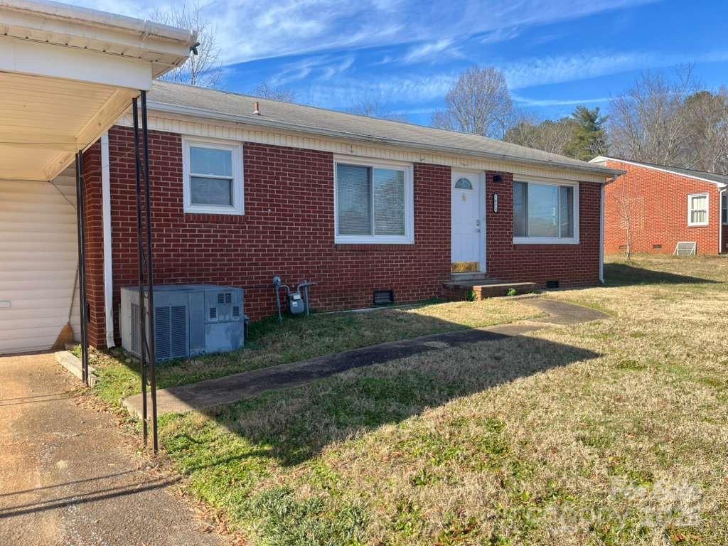 1073 Springdale Drive — Maiden