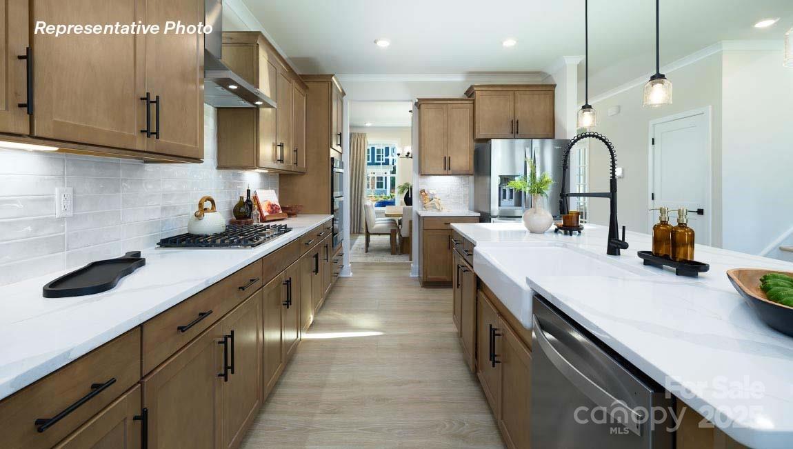 2227 Keppel Court — York