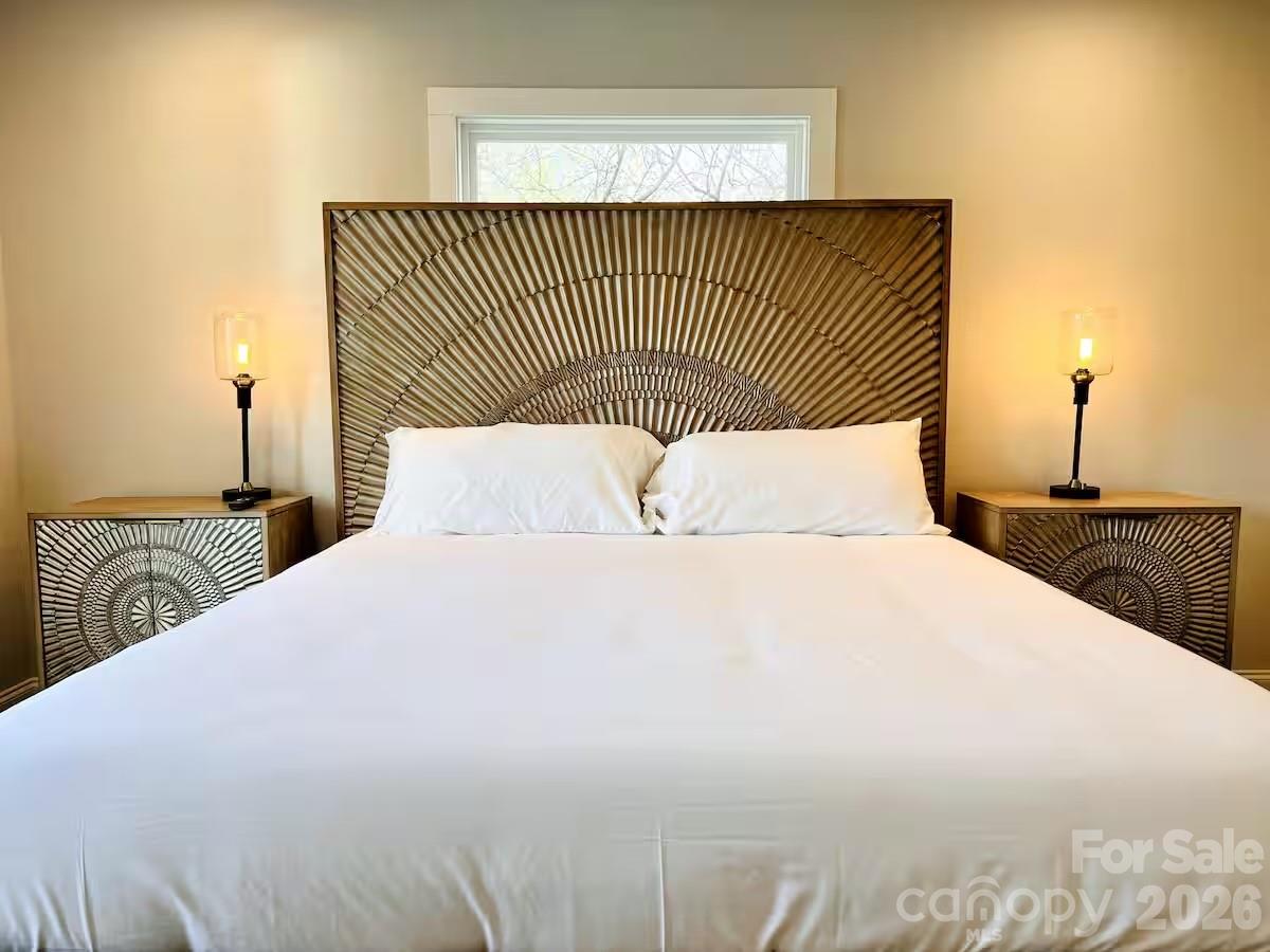 1063 Riverside Drive — Asheville