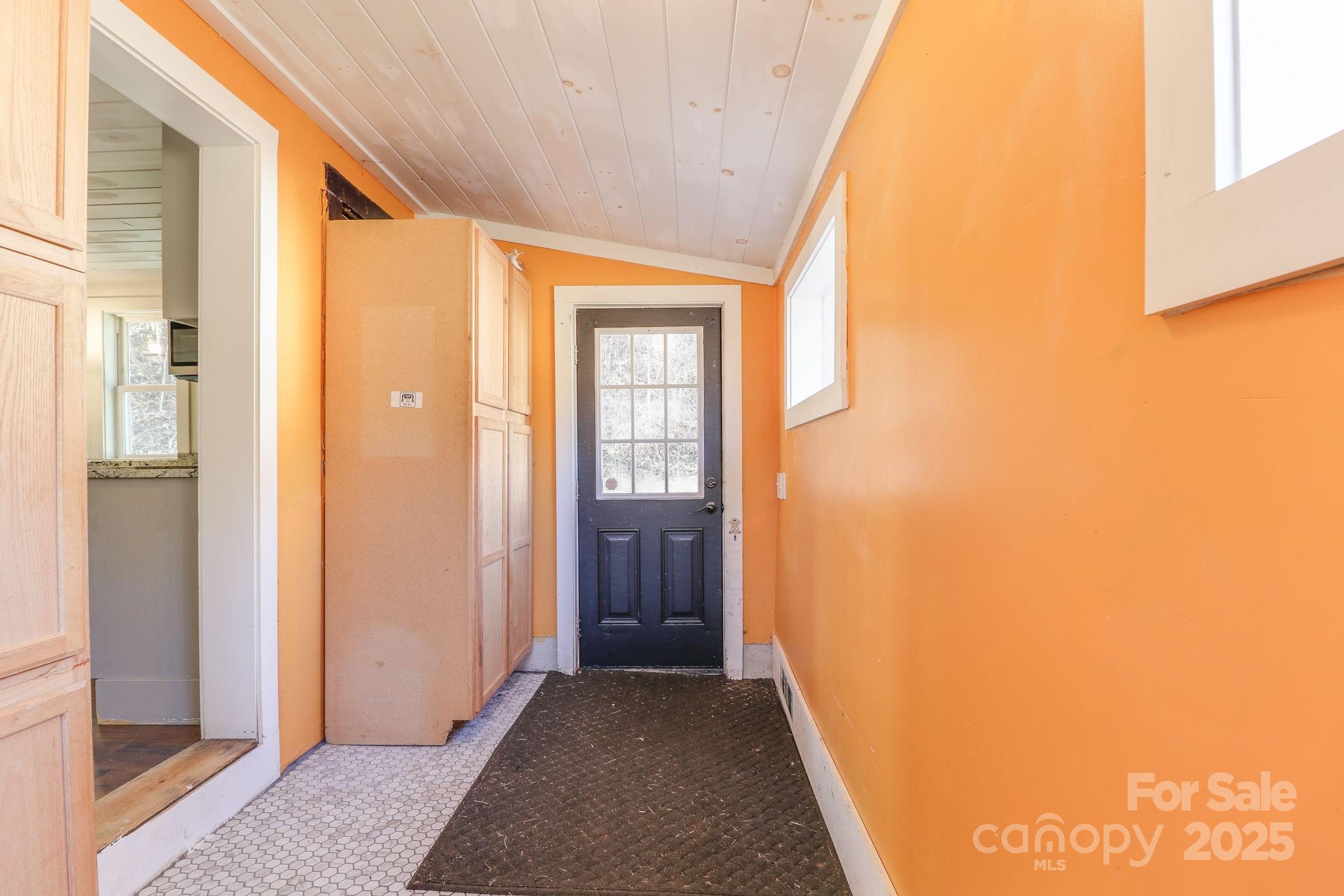1108 Jenkins Valley Road — Alexander