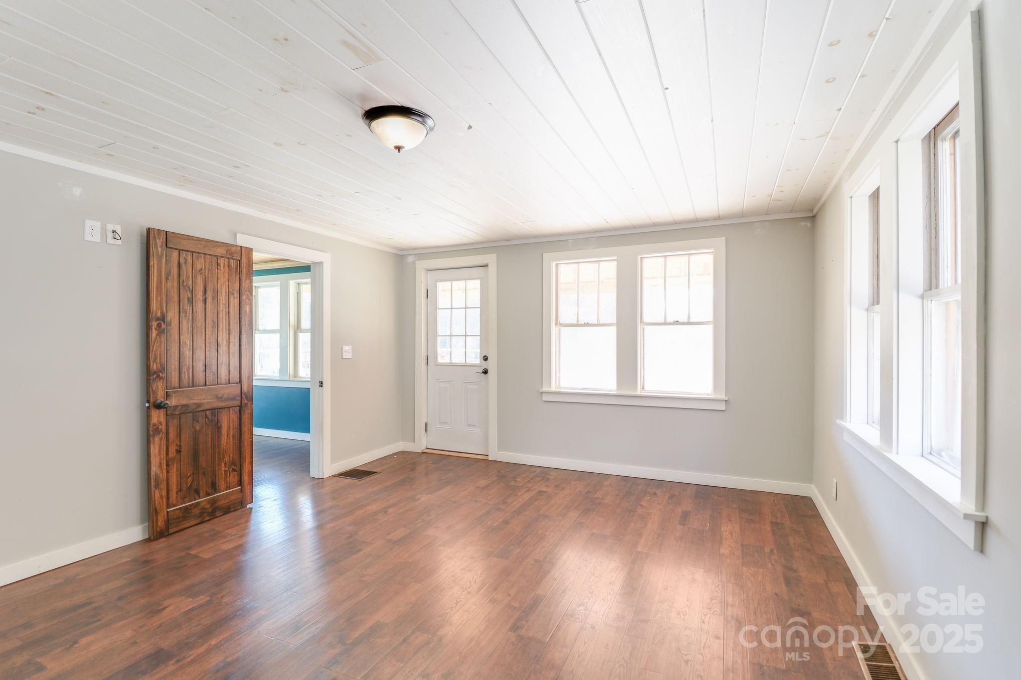 1108 Jenkins Valley Road — Alexander