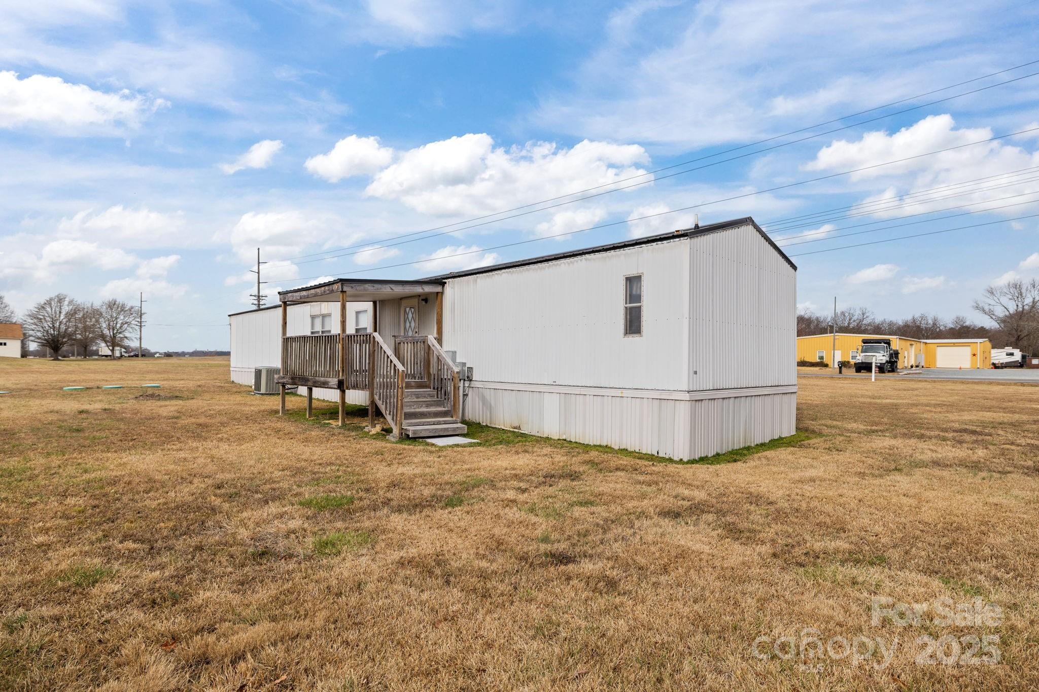 2909 New Town Road — Monroe