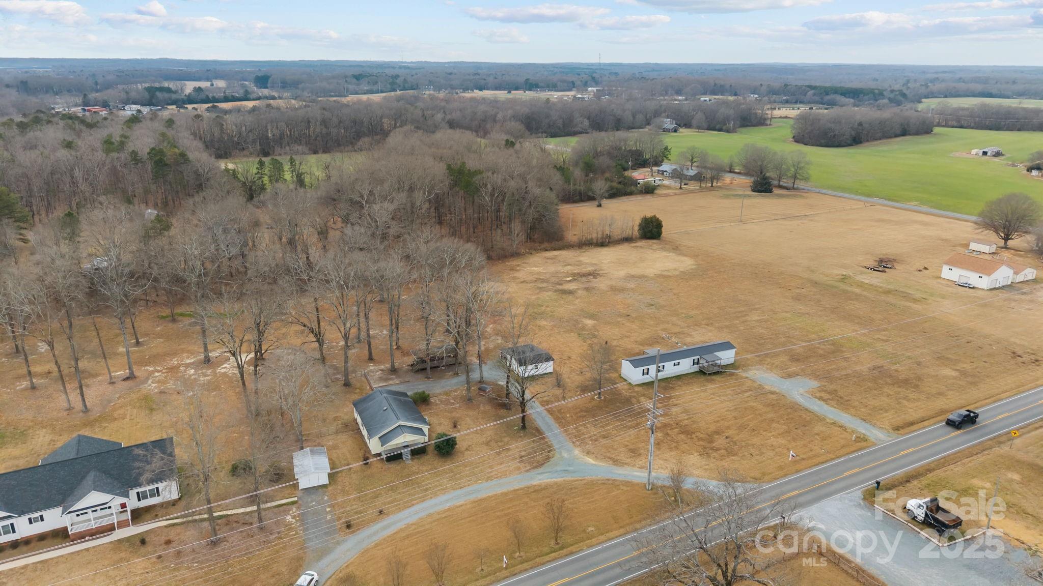 2909 New Town Road — Monroe