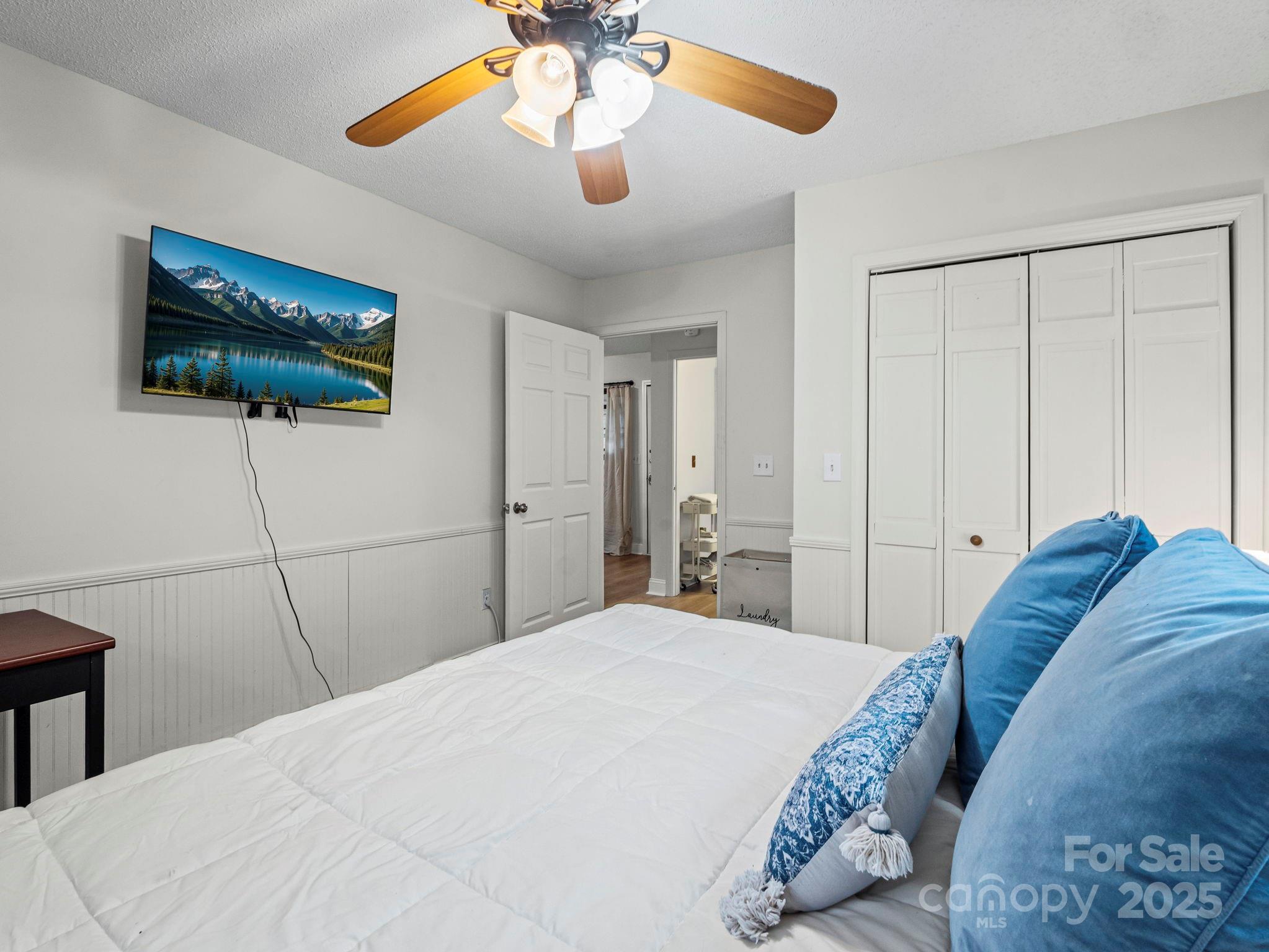 950 Main Street #5 — Chimney Rock