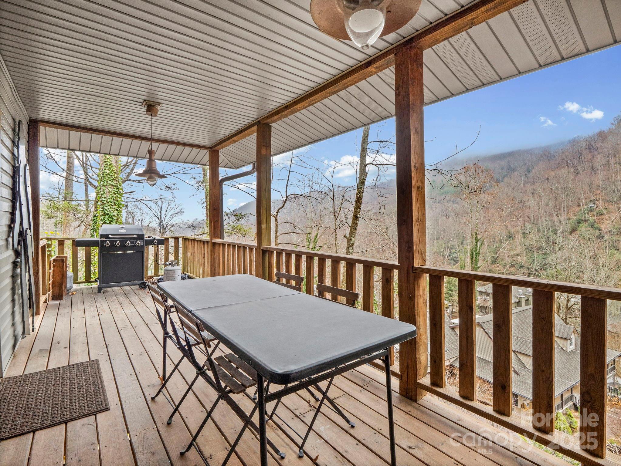 950 Main Street #5 — Chimney Rock