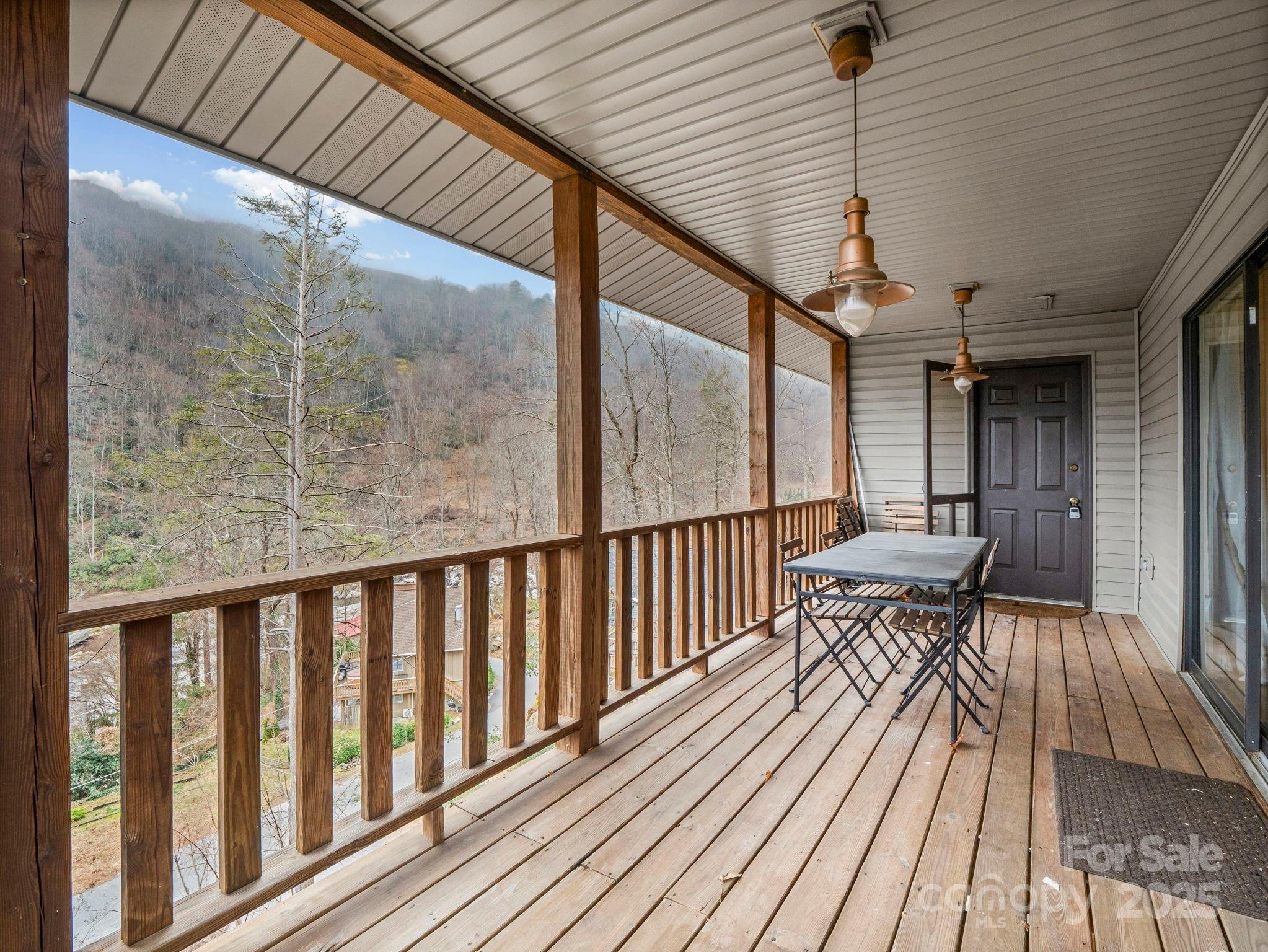 950 Main Street #5 — Chimney Rock