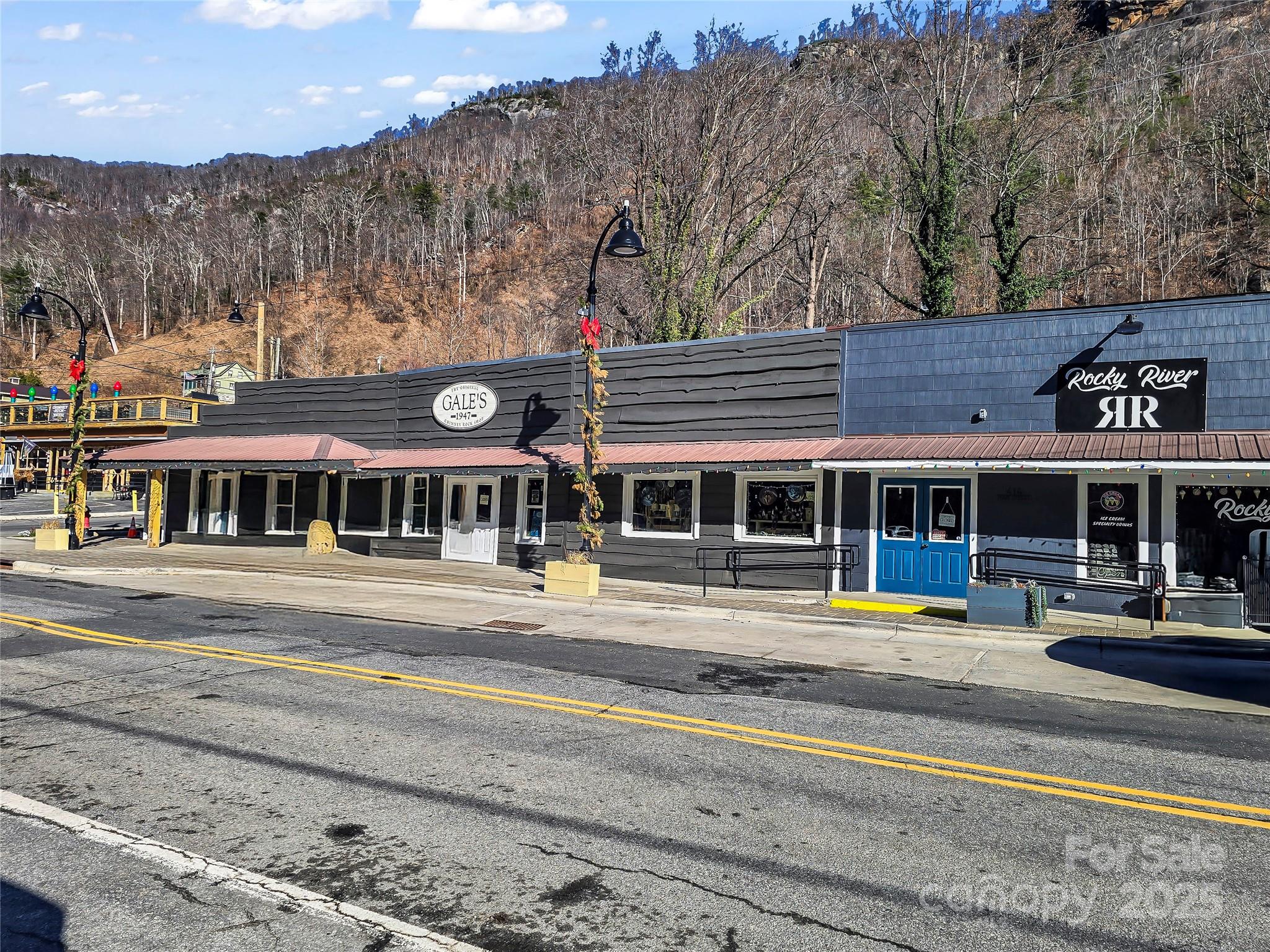 950 Main Street #5 — Chimney Rock