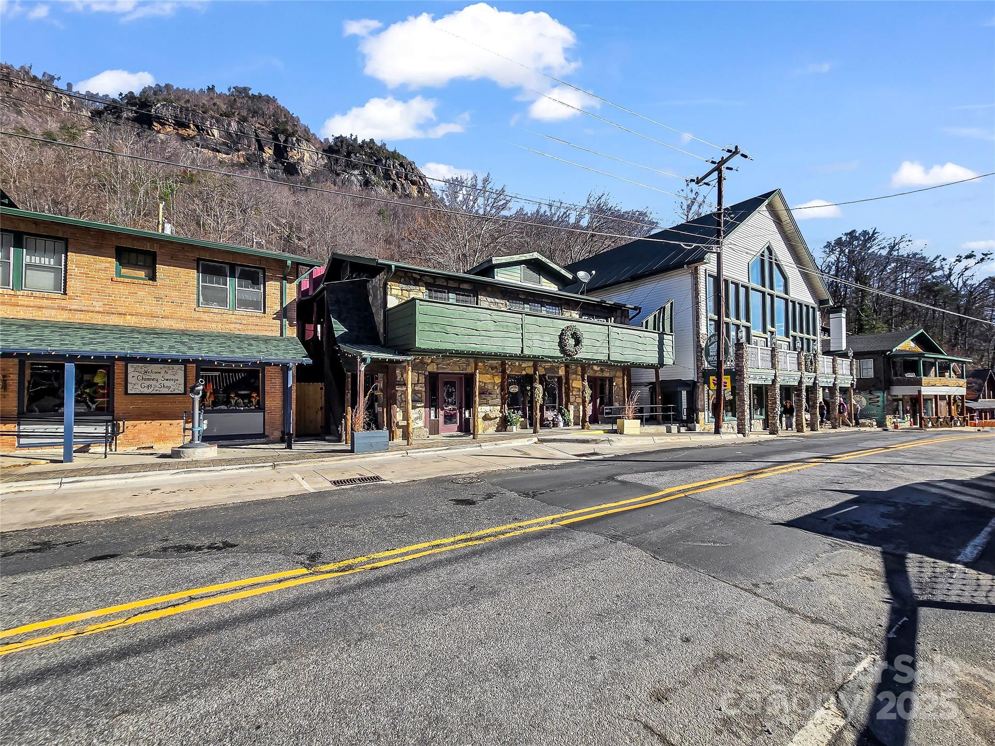 950 Main Street #5 — Chimney Rock
