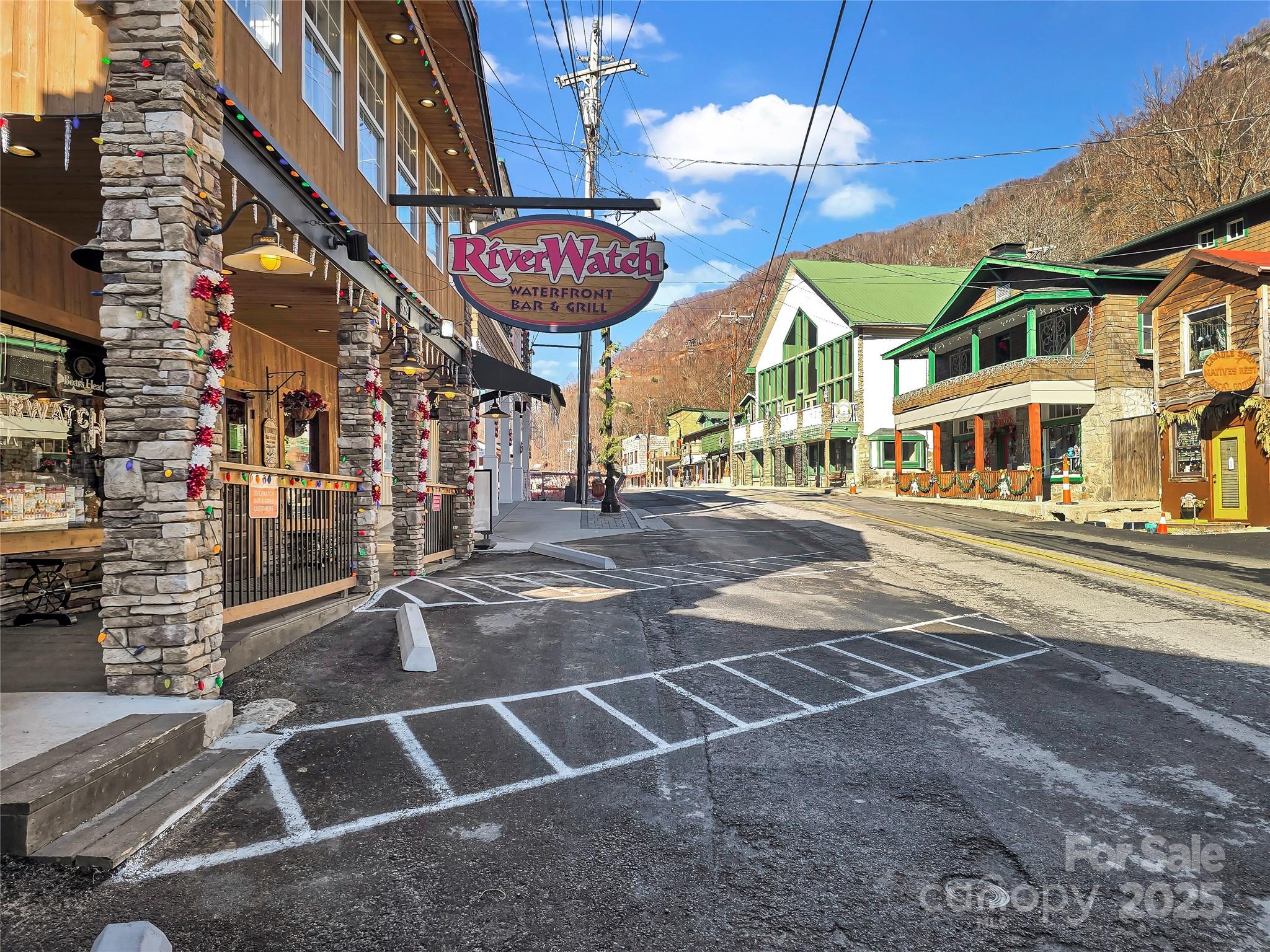 950 Main Street #5 — Chimney Rock