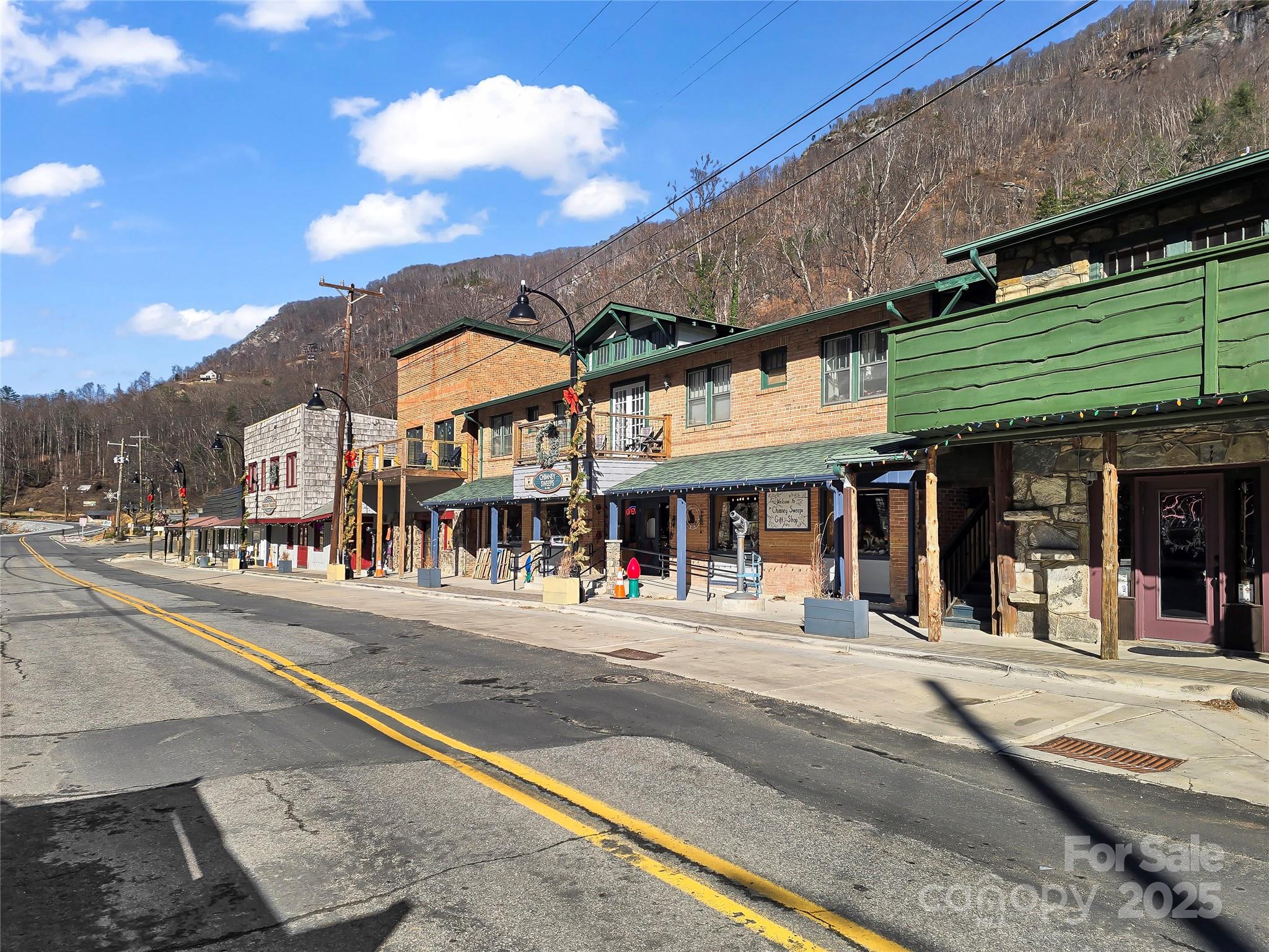 950 Main Street #5 — Chimney Rock
